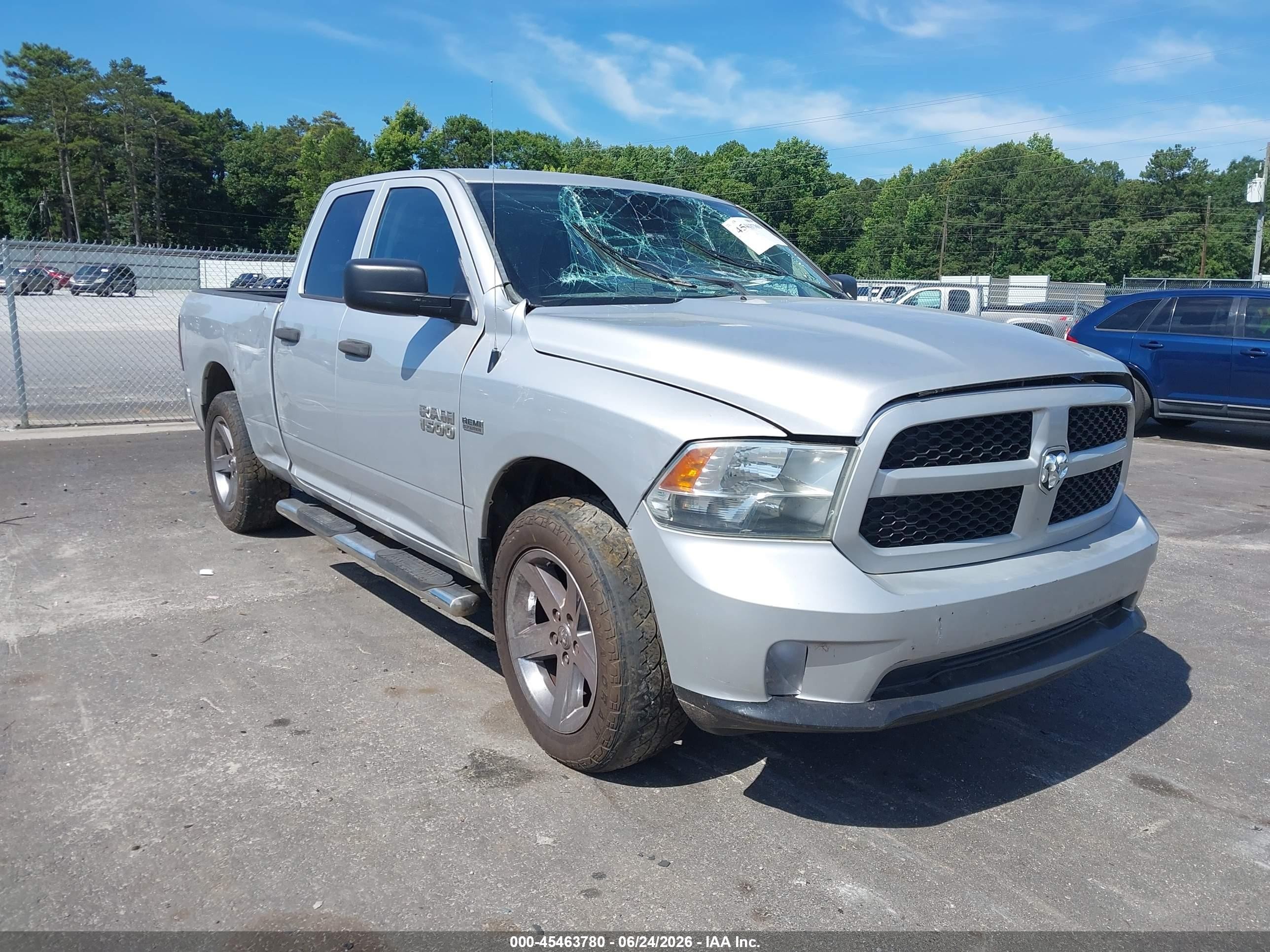 2013 Ram 1500 Express Silver vin: 1C6RR6FT9DS560019