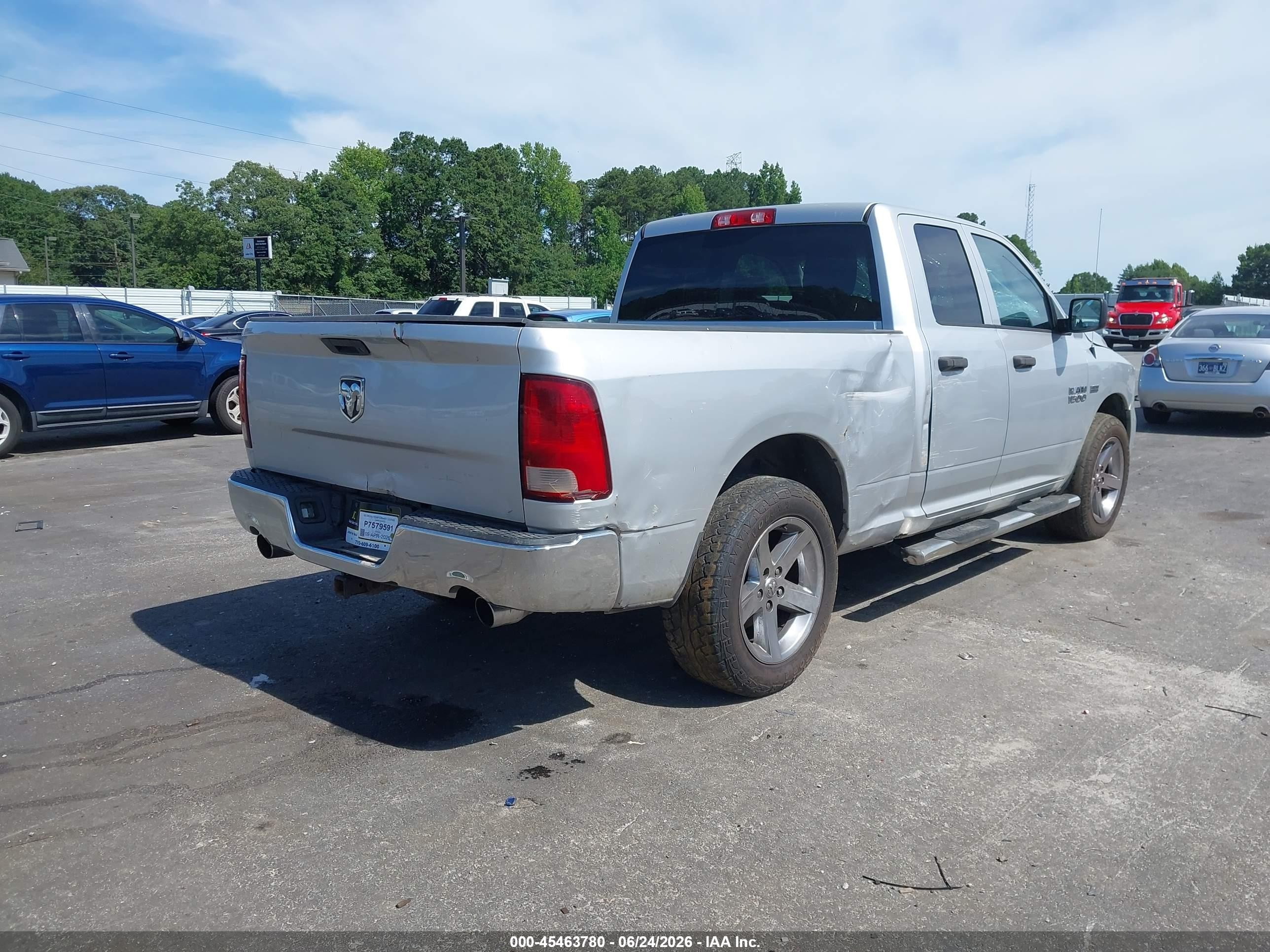 2013 Ram 1500 Express Silver vin: 1C6RR6FT9DS560019