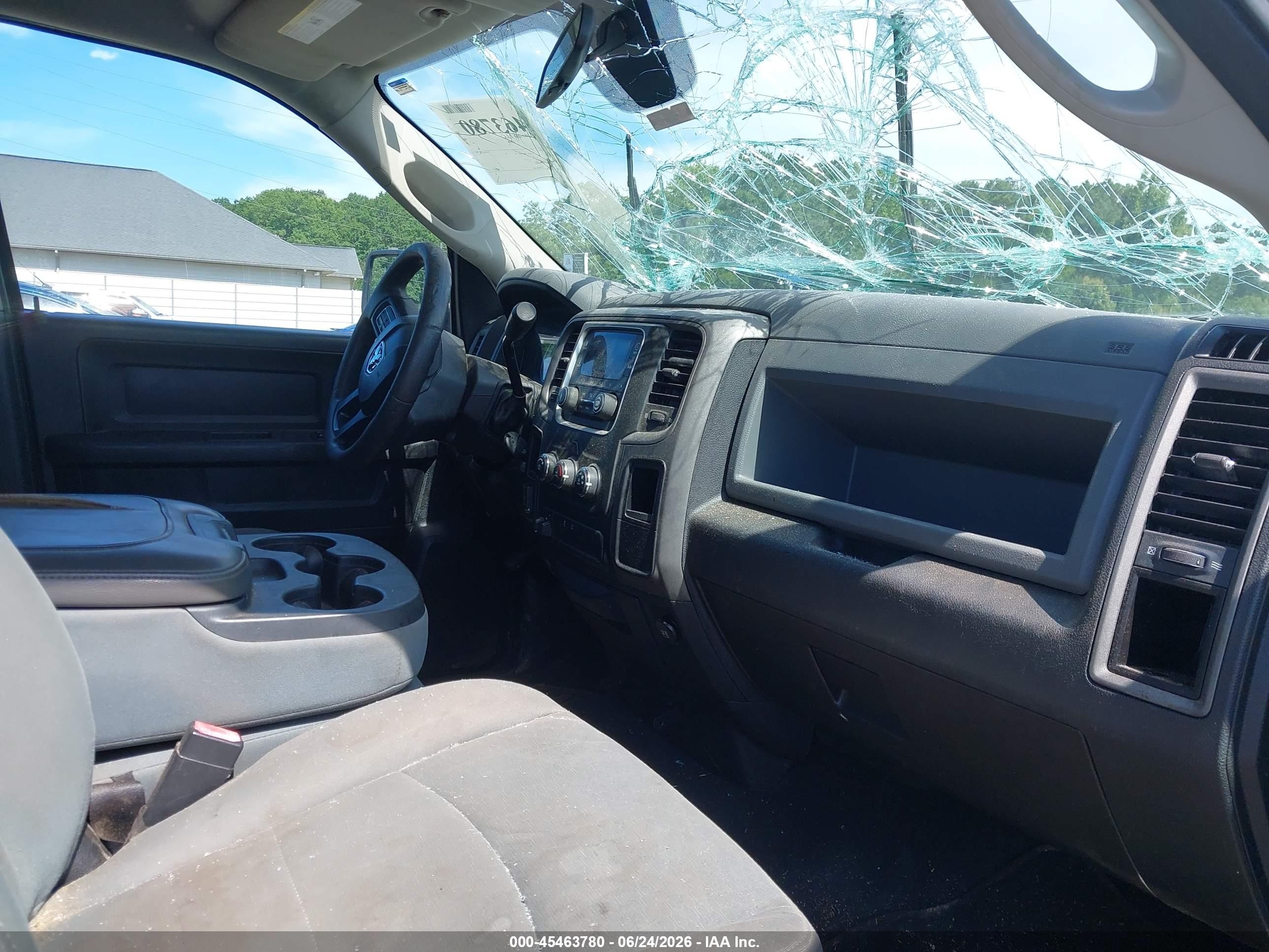 2013 Ram 1500 Express Silver vin: 1C6RR6FT9DS560019