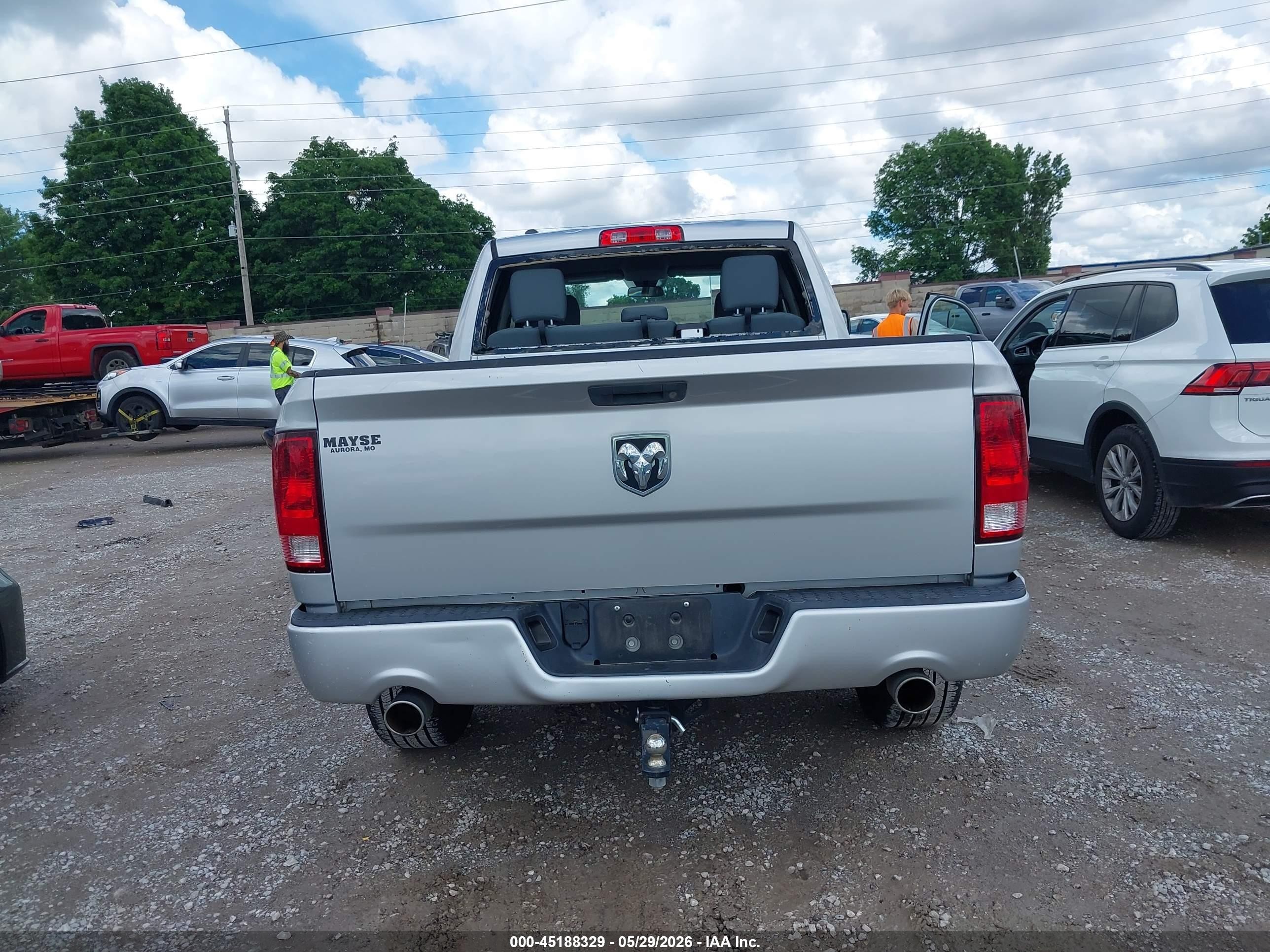 2015 Ram 1500 Express Silver vin: 1C6RR6FT9FS591743