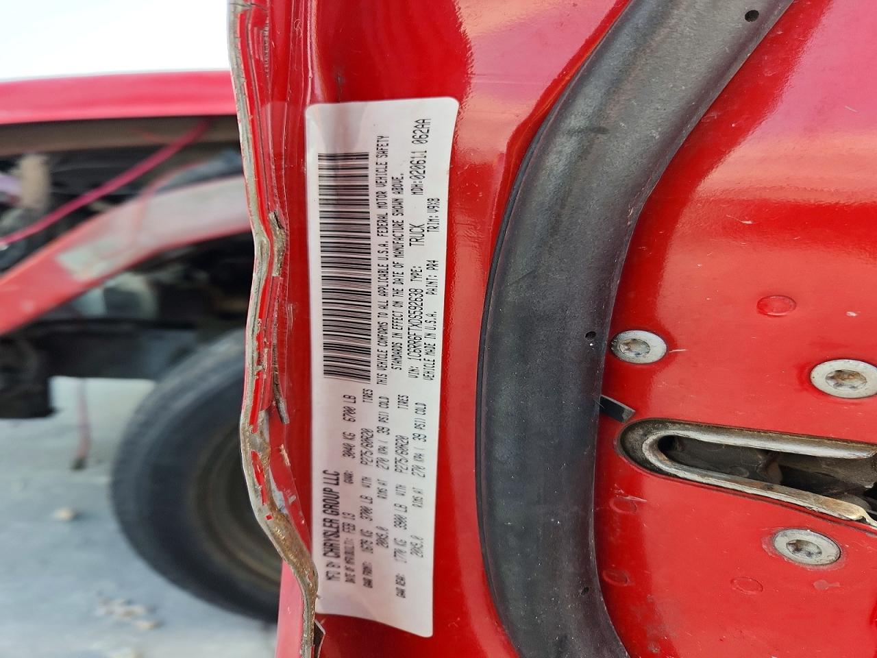 2013 Ram 1500 St Red vin: 1C6RR6FTXDS592638