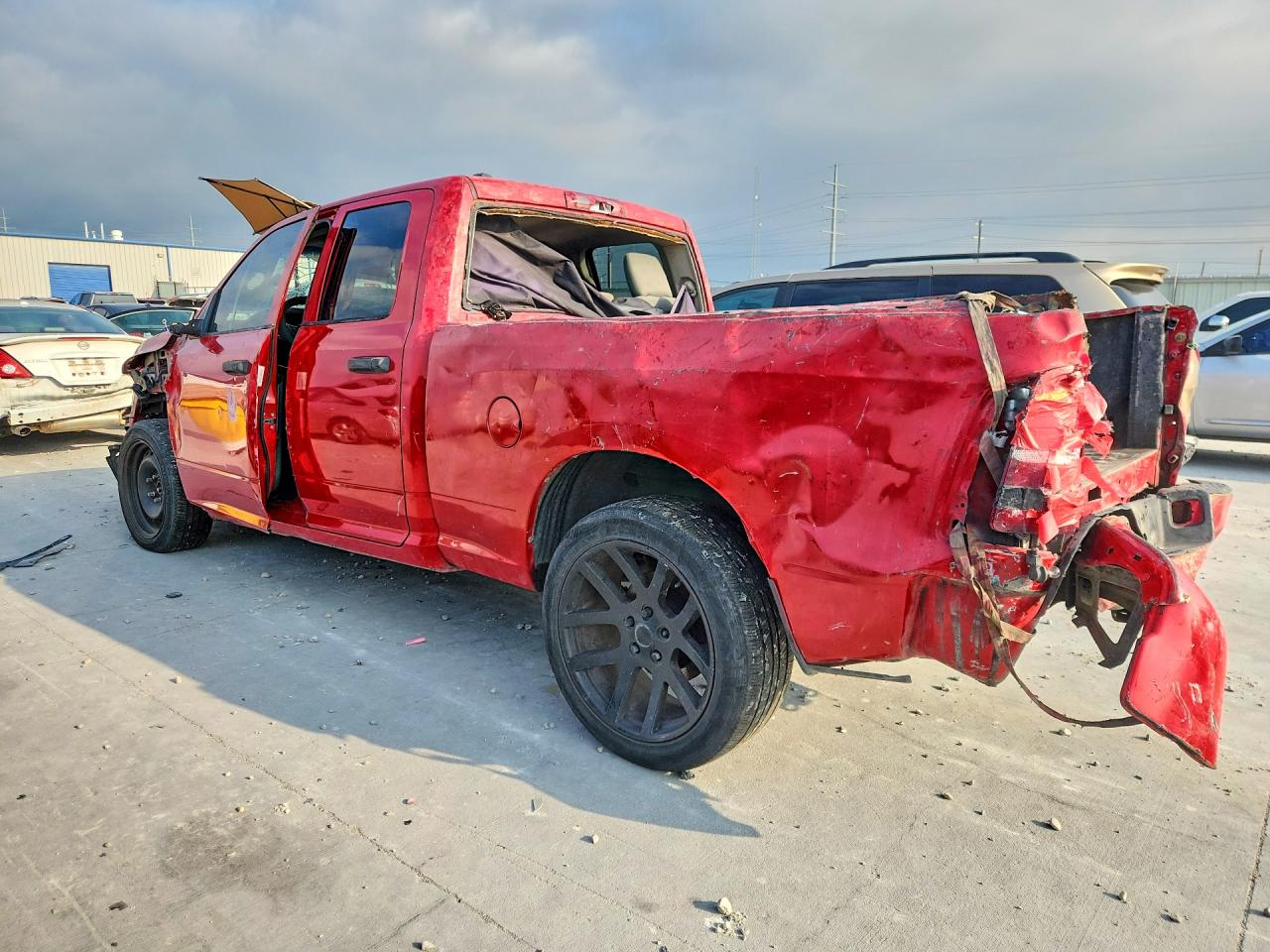 2013 Ram 1500 St Red vin: 1C6RR6FTXDS592638
