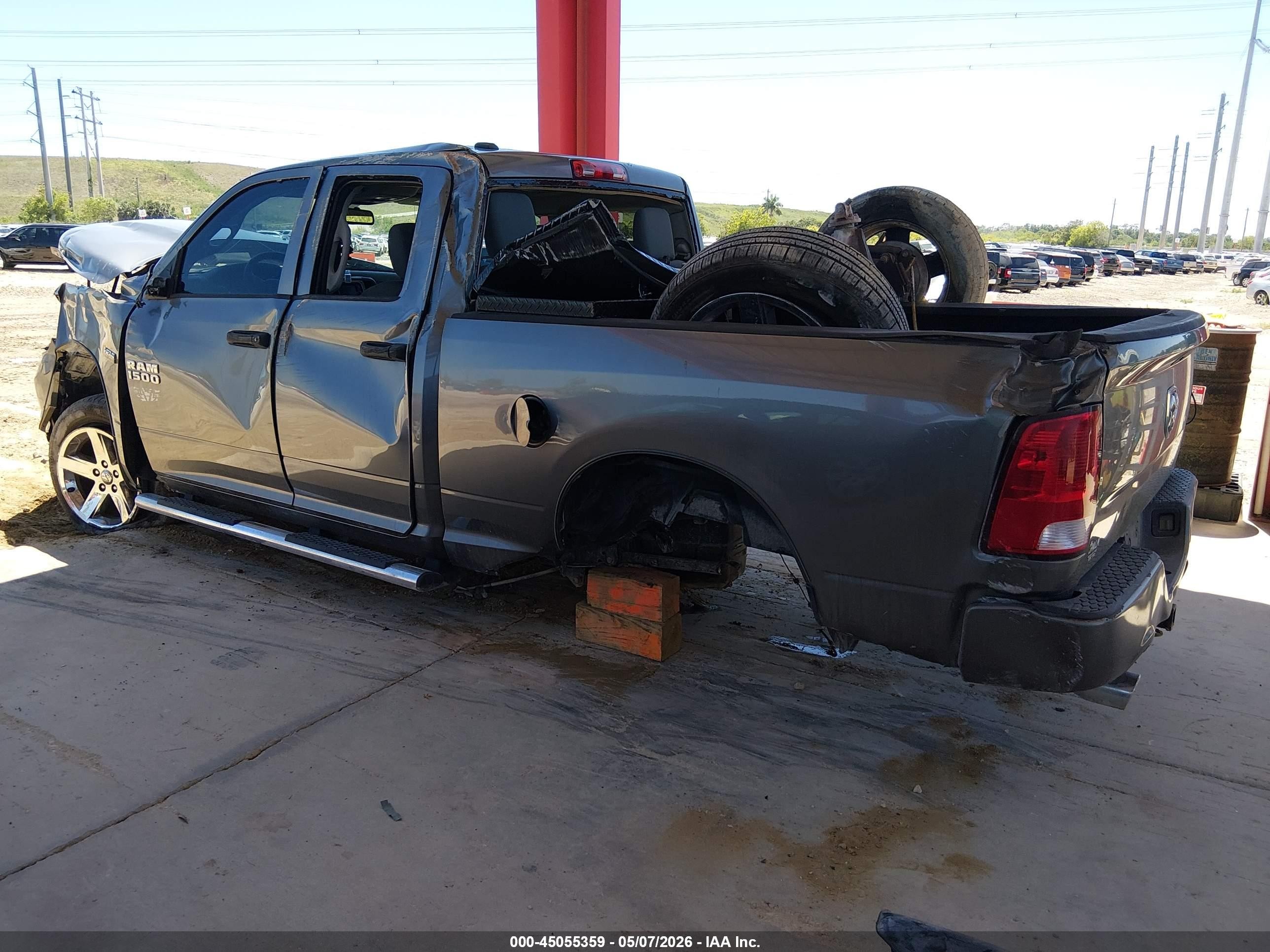 2013 Ram 1500 Express Gray vin: 1C6RR6FTXDS608255