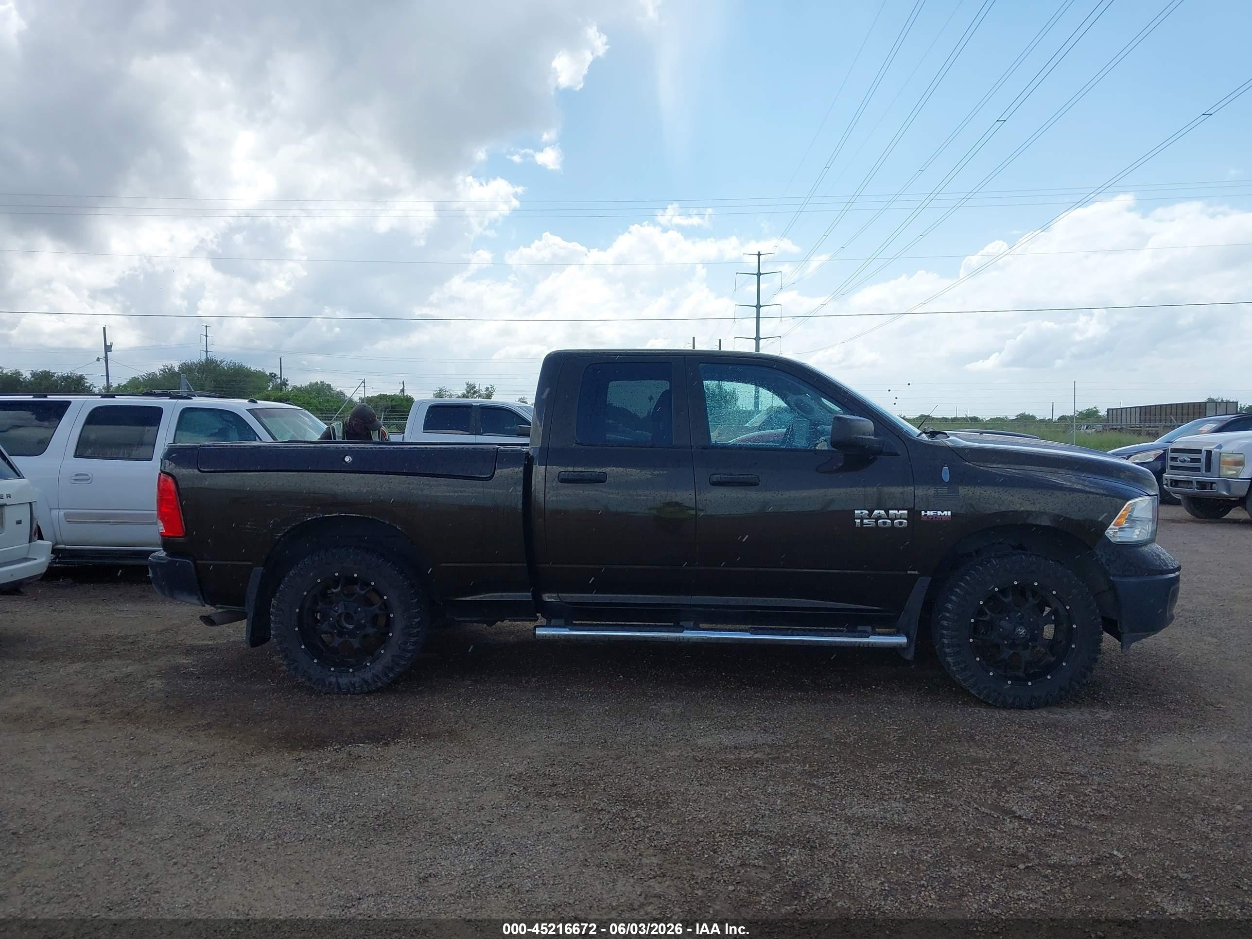 2013 Ram 1500 Tradesman Brown vin: 1C6RR6FTXDS609051