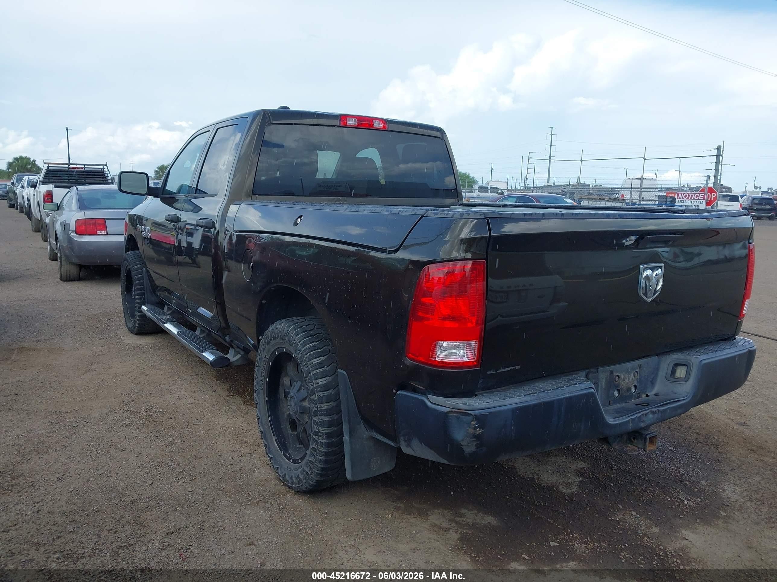 2013 Ram 1500 Tradesman Brown vin: 1C6RR6FTXDS609051