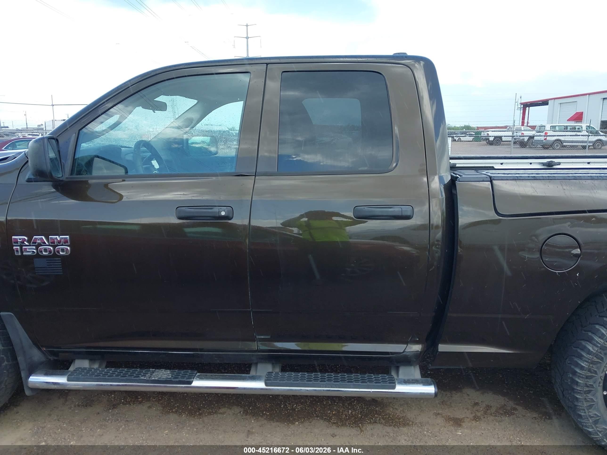 2013 Ram 1500 Tradesman Brown vin: 1C6RR6FTXDS609051