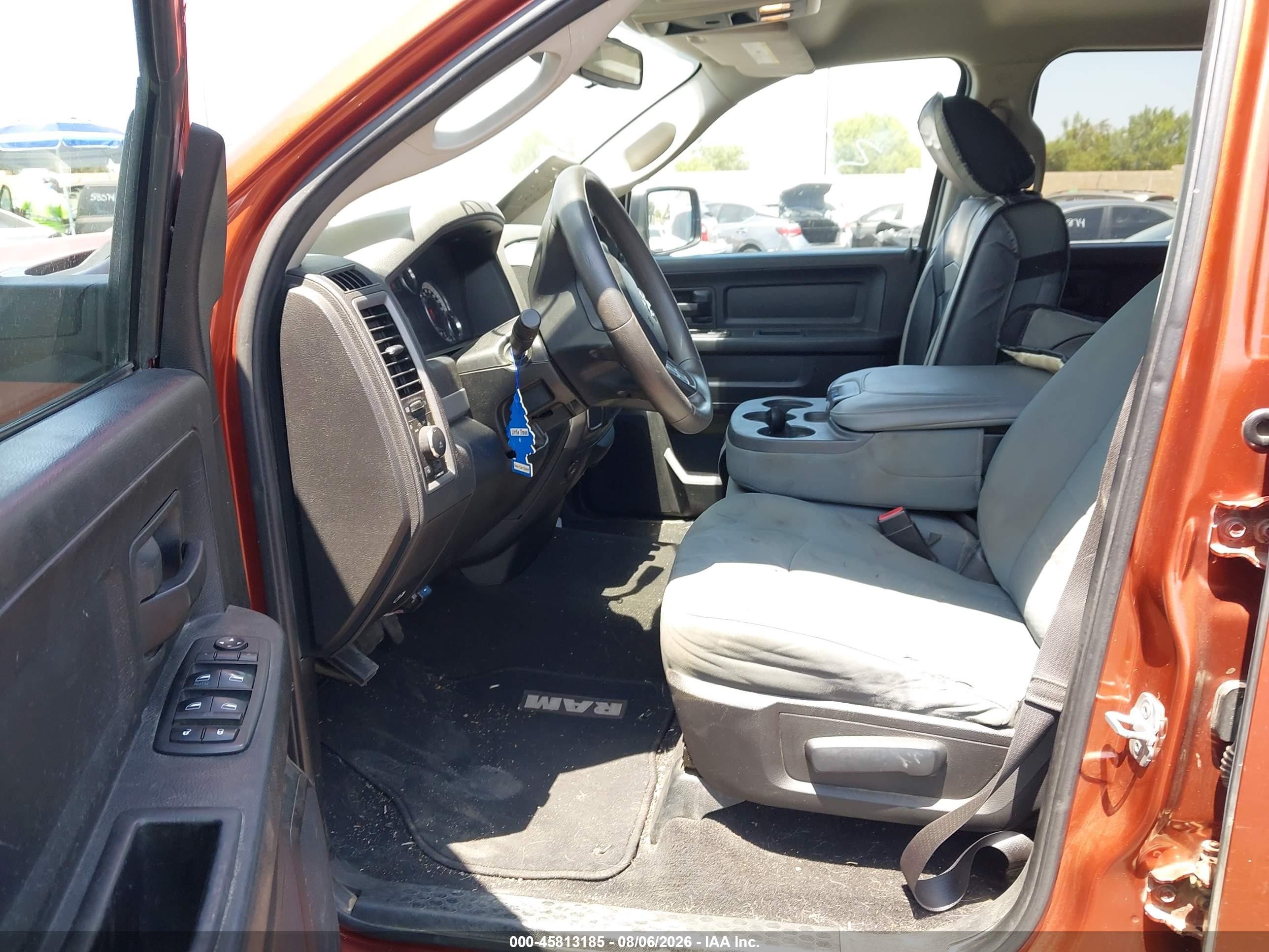 2013 Ram 1500 Express Orange vin: 1C6RR6FTXDS617327