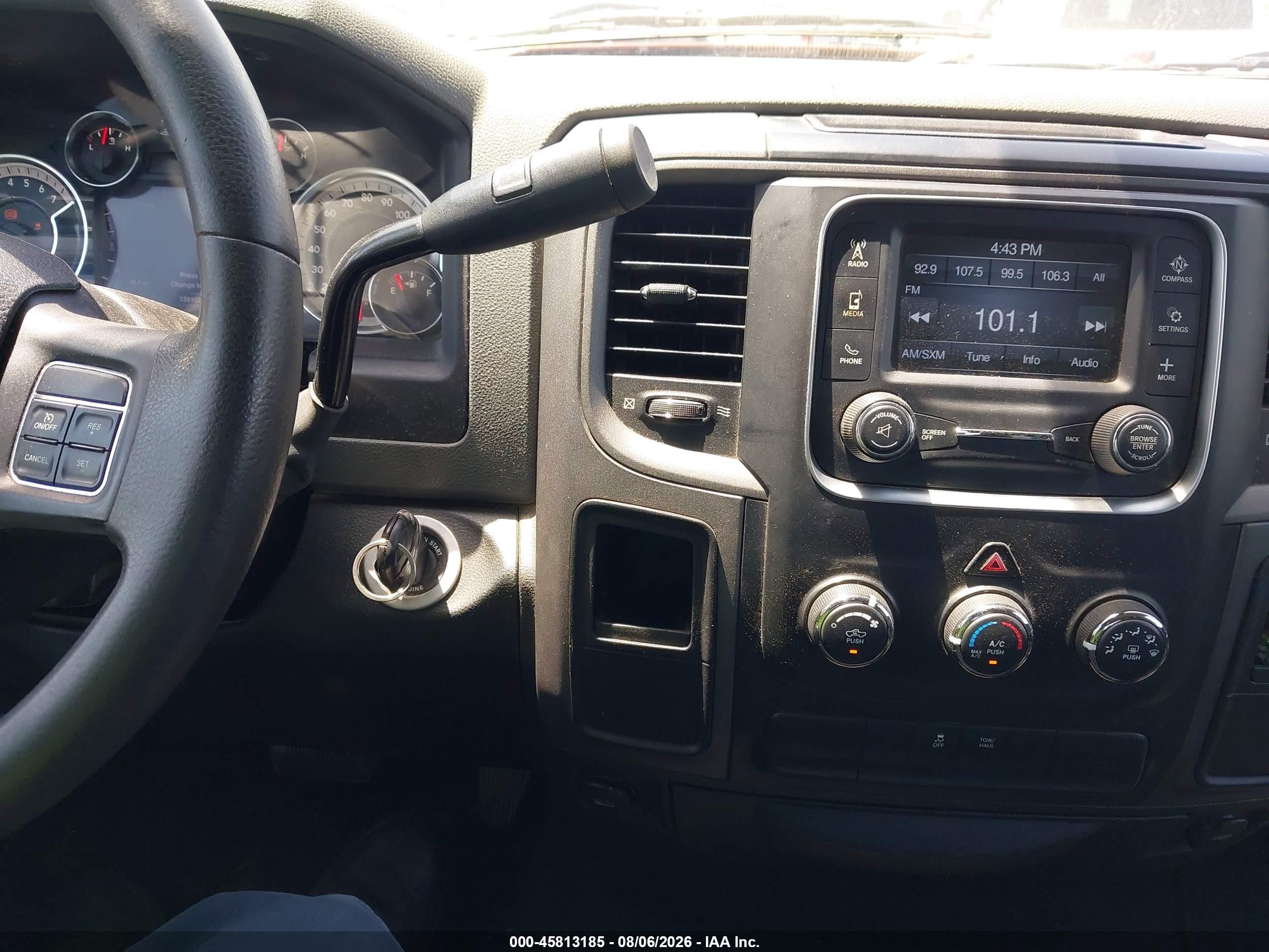 2013 Ram 1500 Express Orange vin: 1C6RR6FTXDS617327
