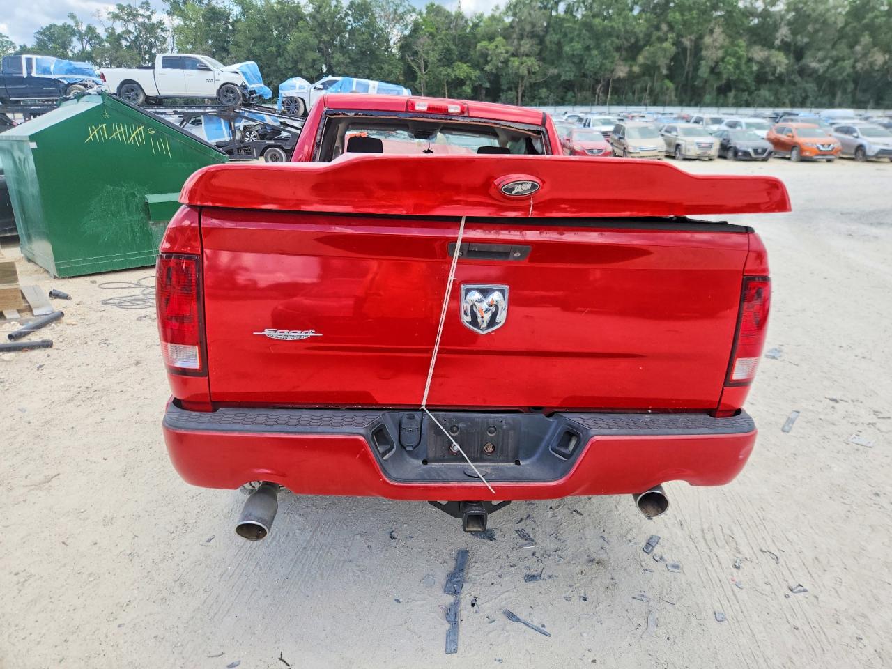 2013 Ram 1500 St Red vin: 1C6RR6FTXDS628859