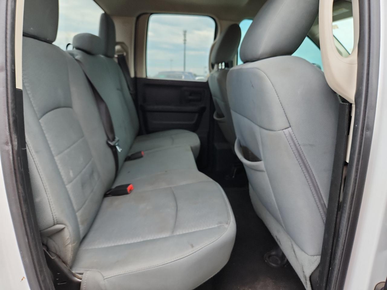 2014 Ram 1500 St White vin: 1C6RR6FTXES122269