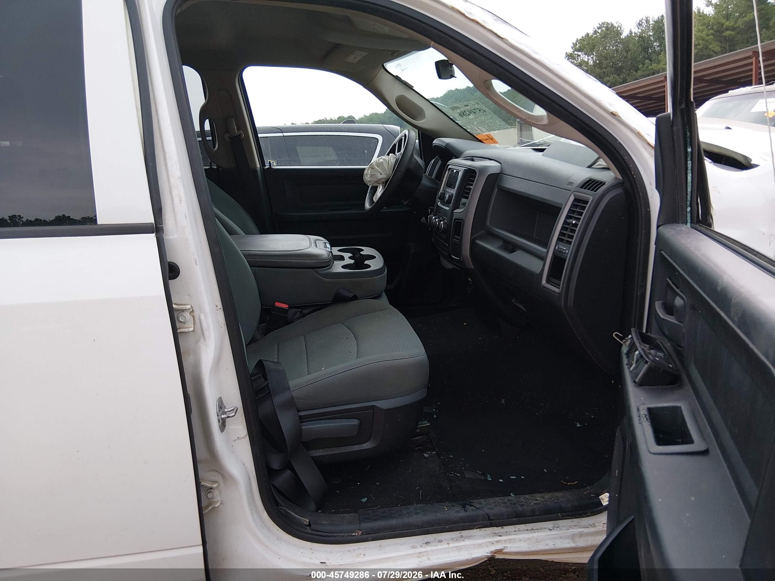 2014 Ram 1500 Tradesman Белый vin: 1C6RR6FTXES449111