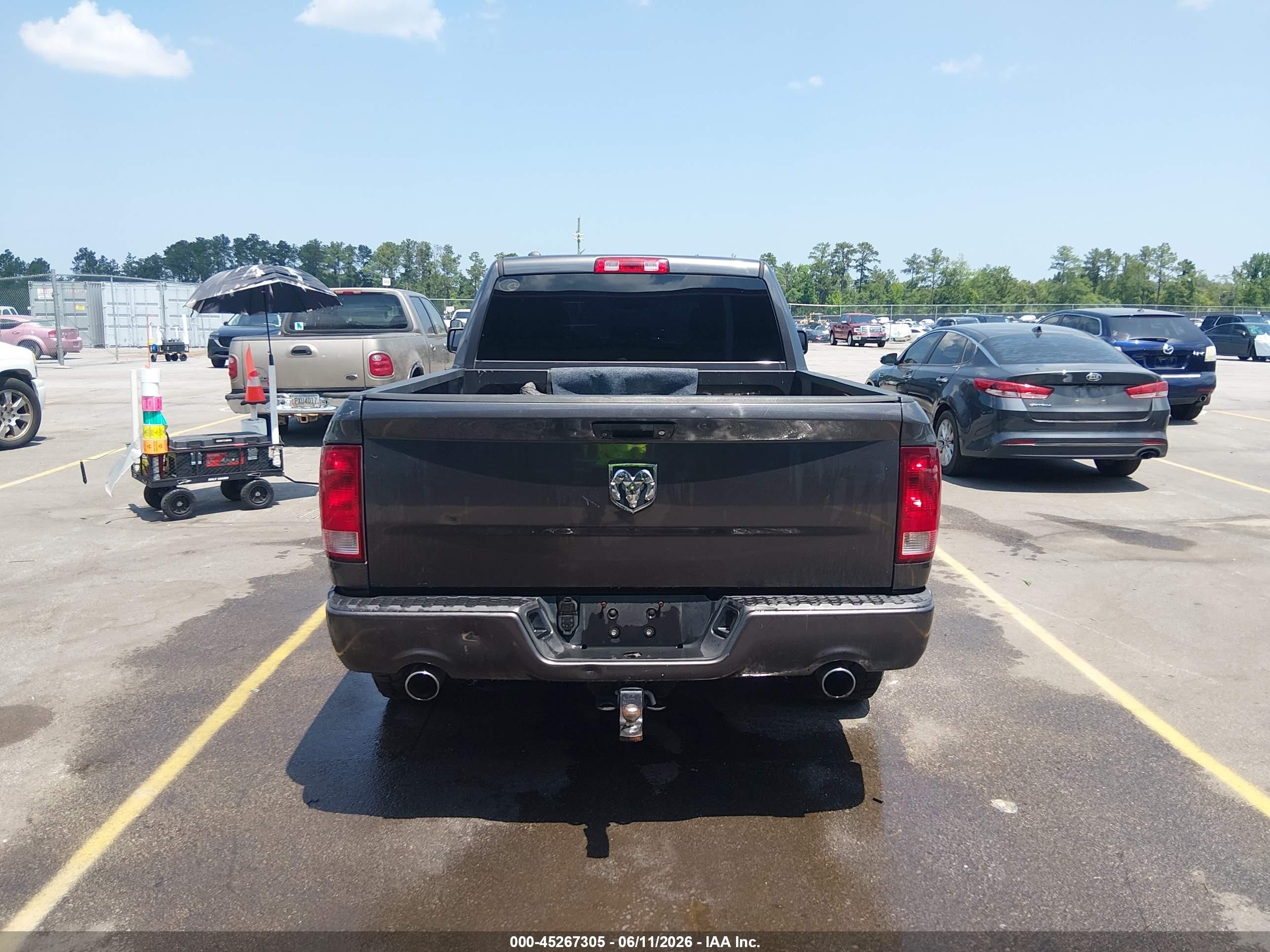 2014 Ram 1500 Express Gray vin: 1C6RR6FTXES455989