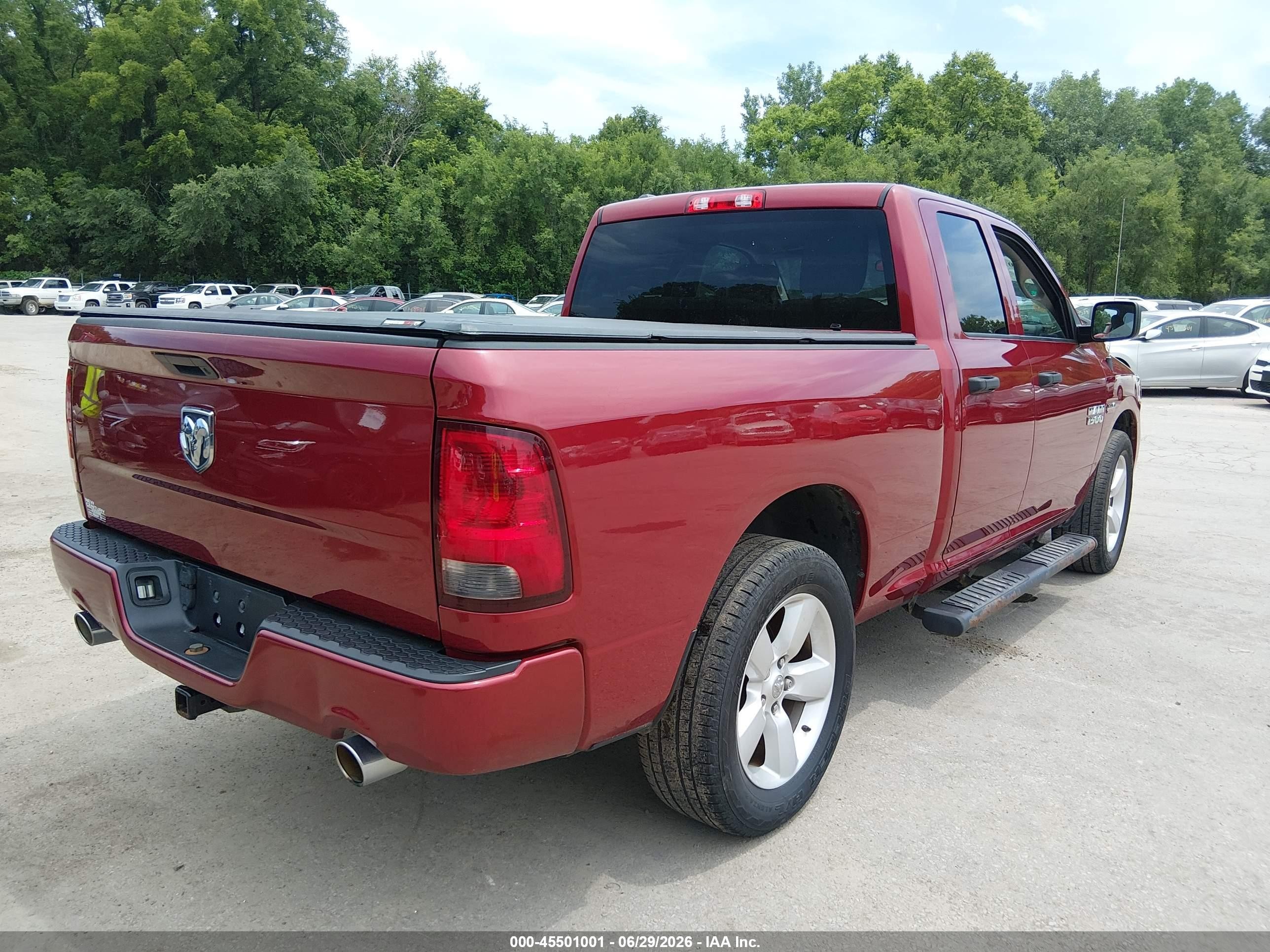 2015 Ram 1500 Express Red vin: 1C6RR6FTXFS591685