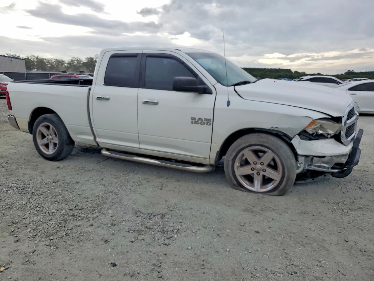 2013 Ram 1500 Slt White vin: 1C6RR6GG4DS597156