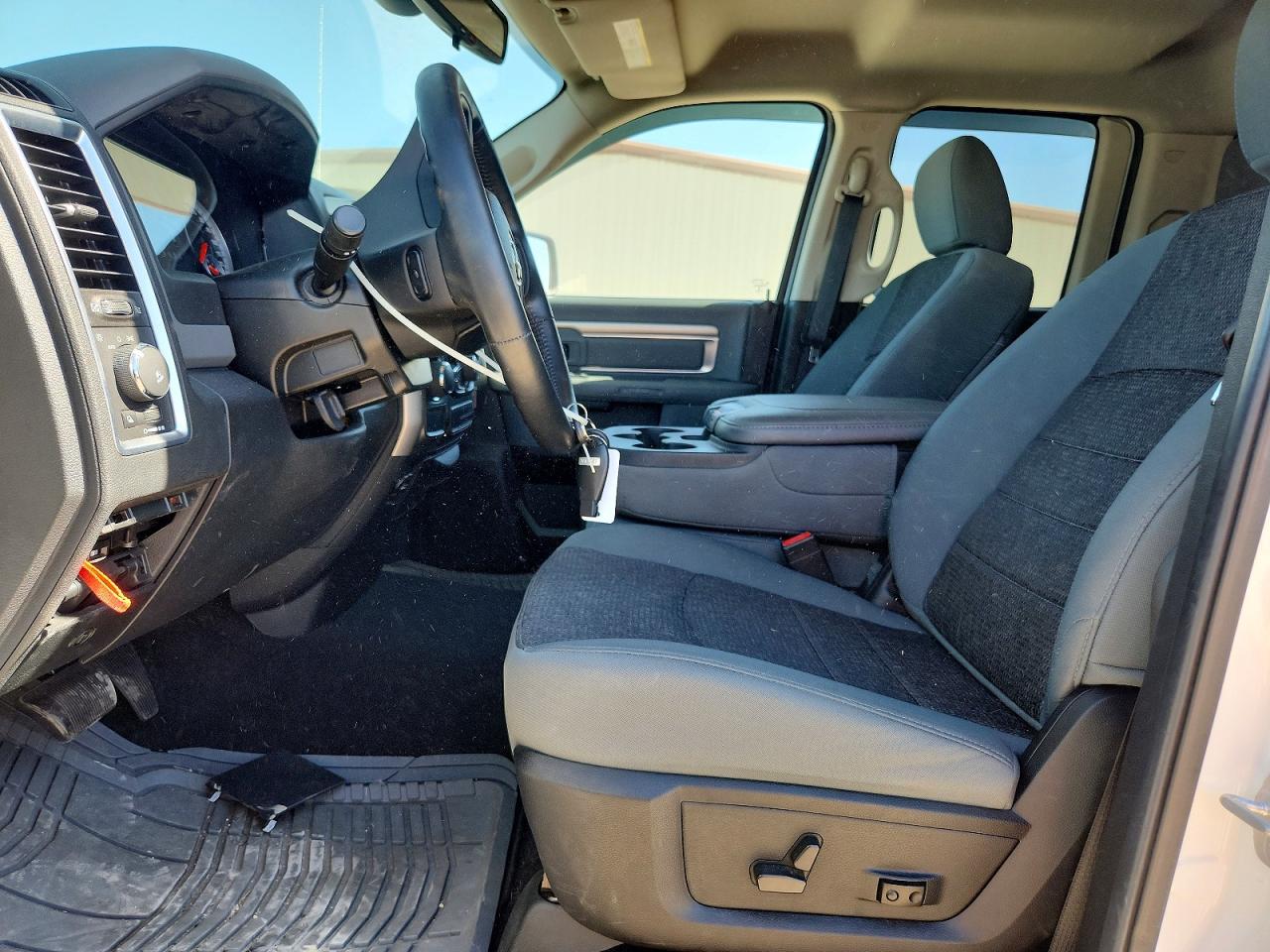 2014 Ram 1500 Slt White vin: 1C6RR6GG6ES245309