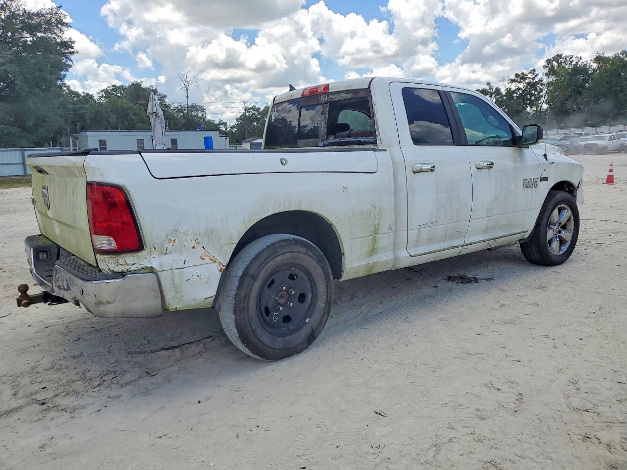 2015 Ram 1500 Slt White vin: 1C6RR6GM1FS581361
