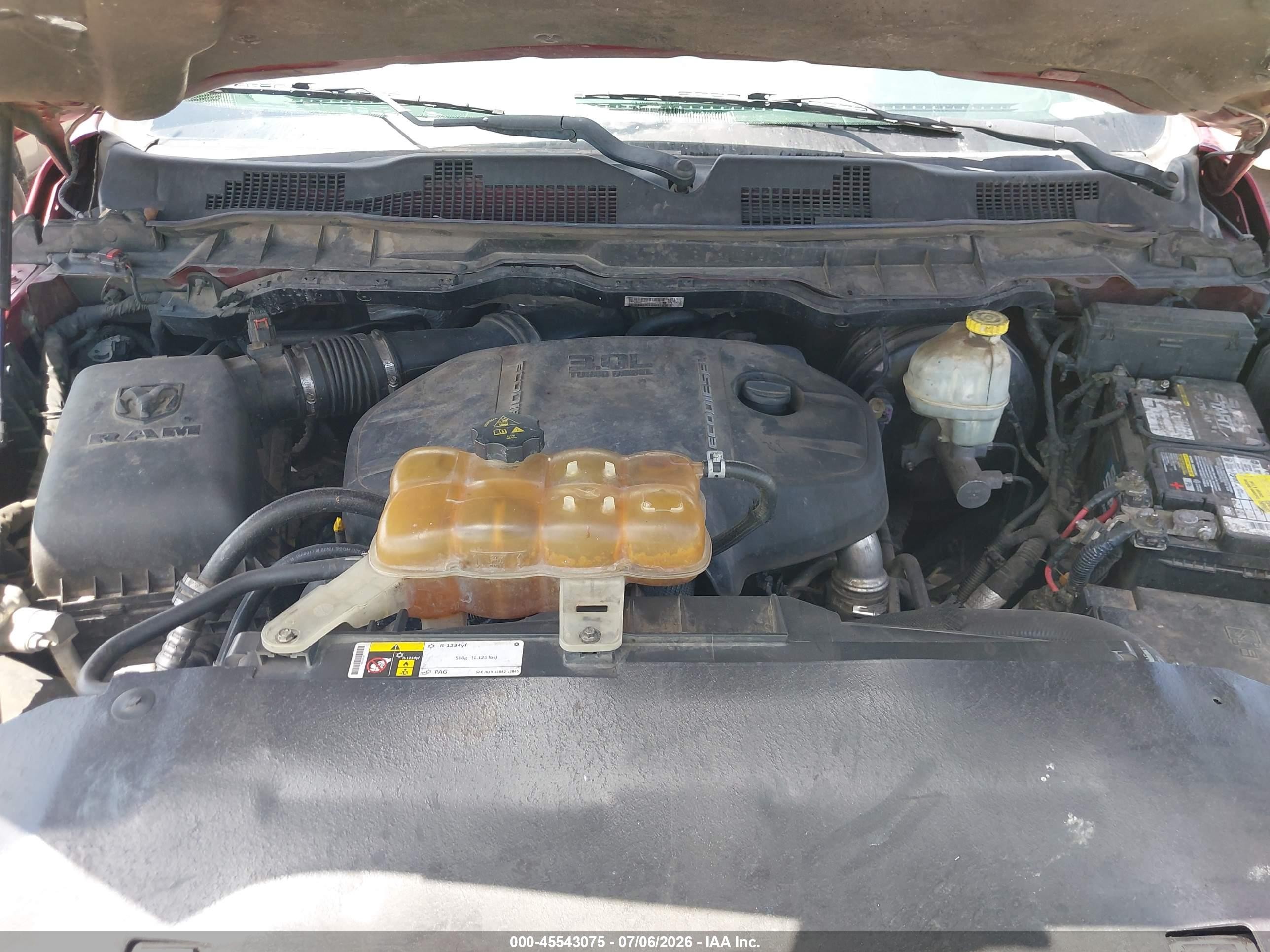 2015 Ram 1500 Lone Star Red vin: 1C6RR6GM1FS614388