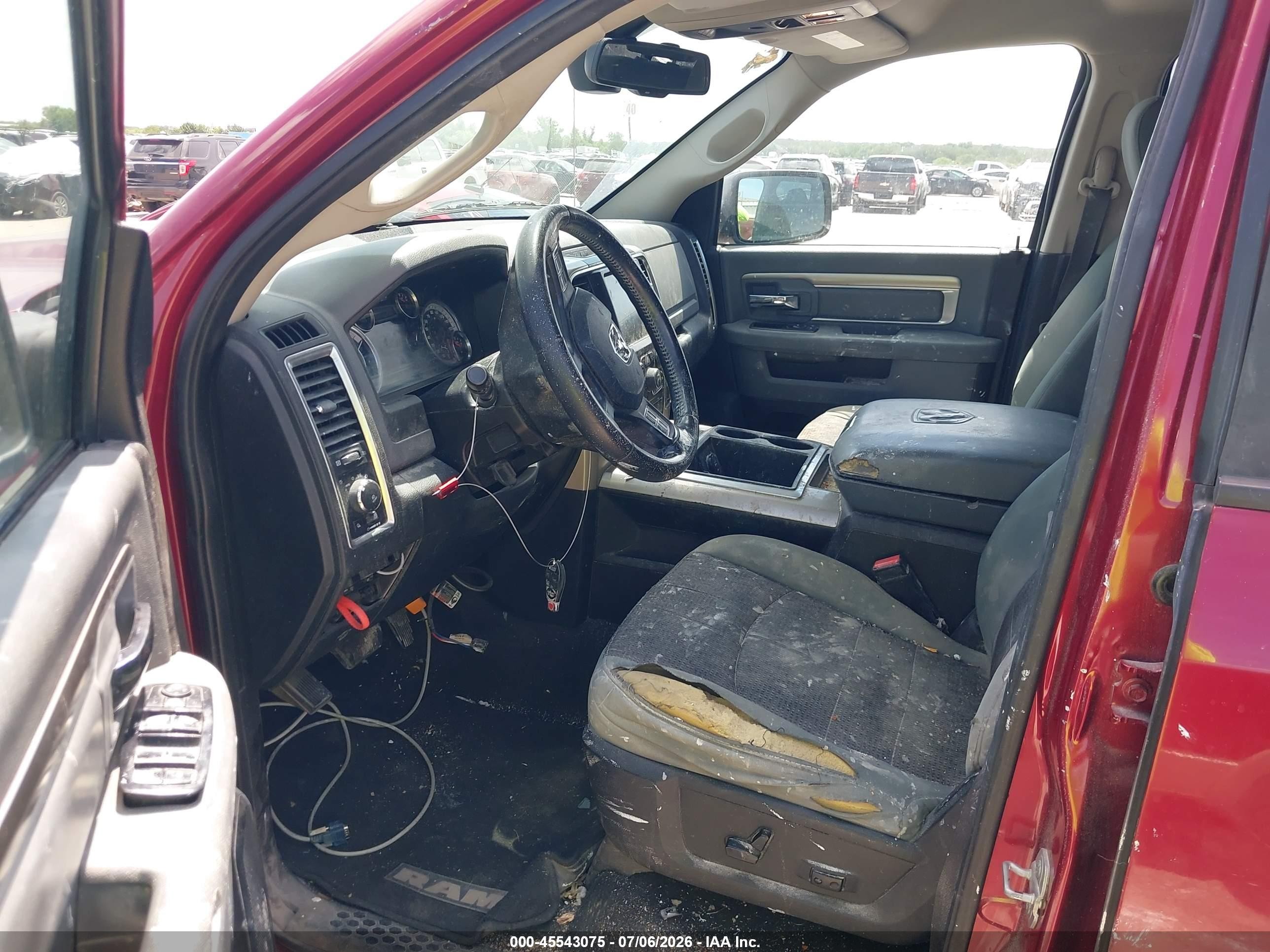 2015 Ram 1500 Lone Star Red vin: 1C6RR6GM1FS614388