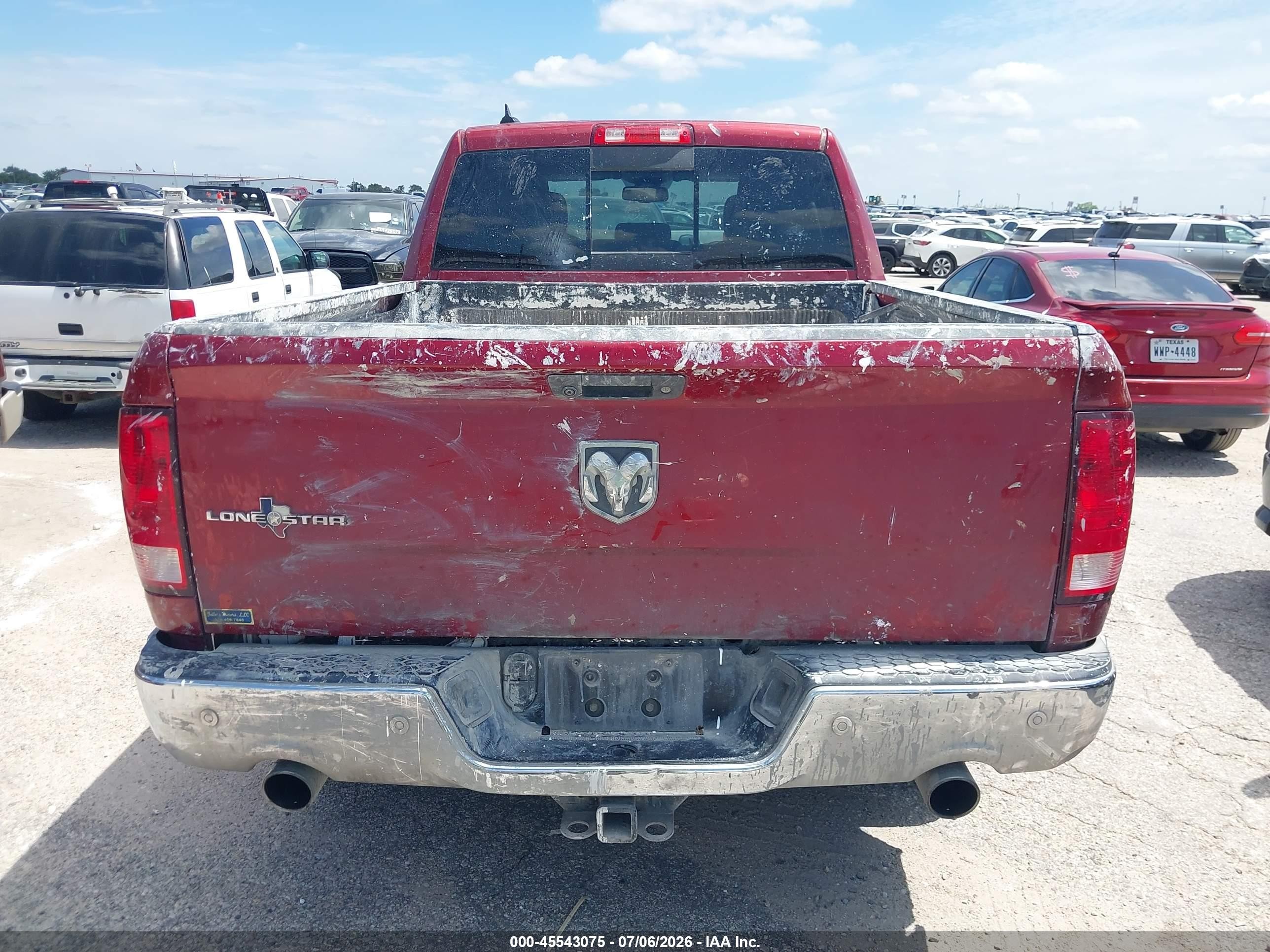 2015 Ram 1500 Lone Star Red vin: 1C6RR6GM1FS614388
