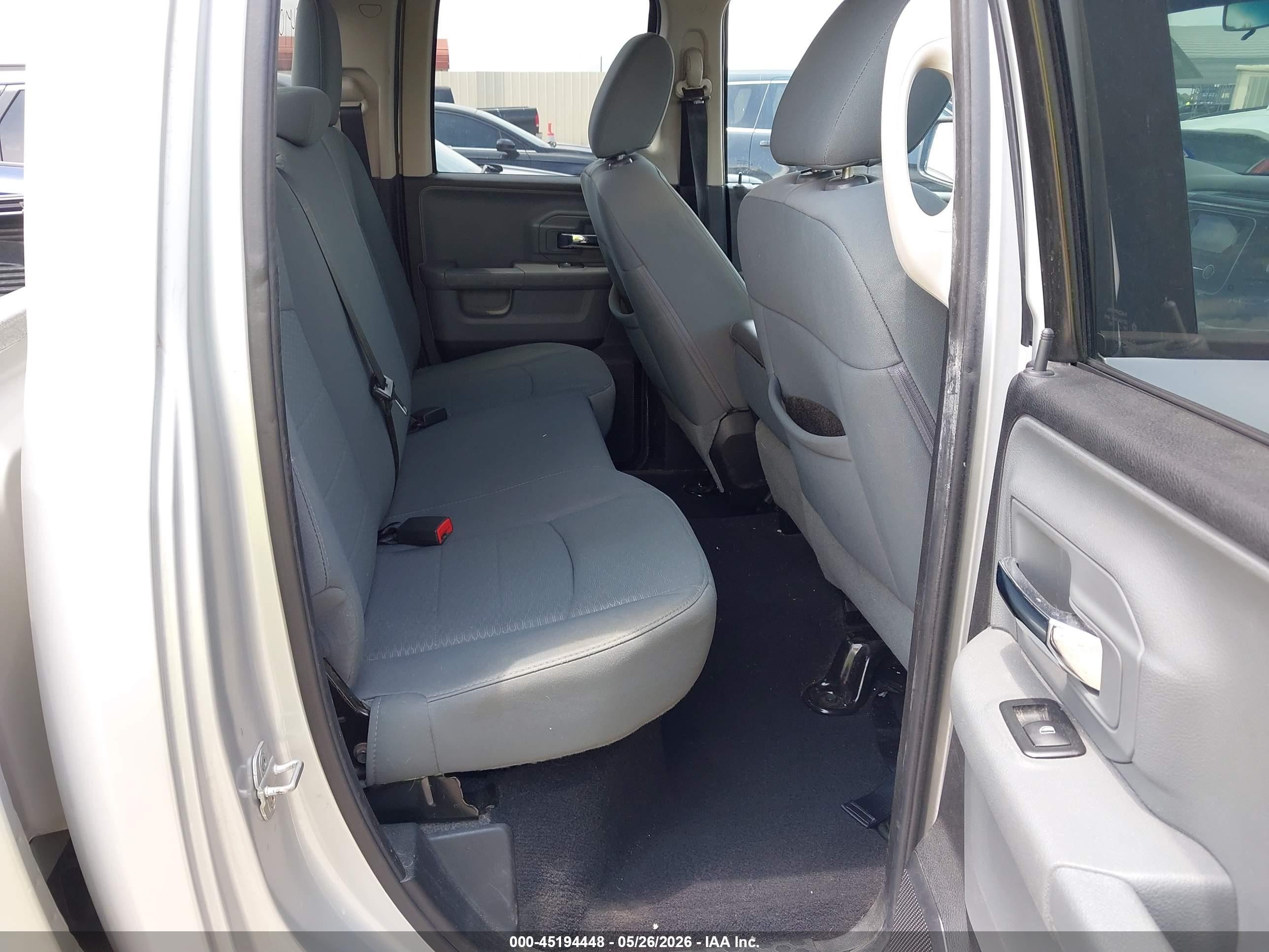 2013 Ram 1500 Slt Silver vin: 1C6RR6GP4DS597027