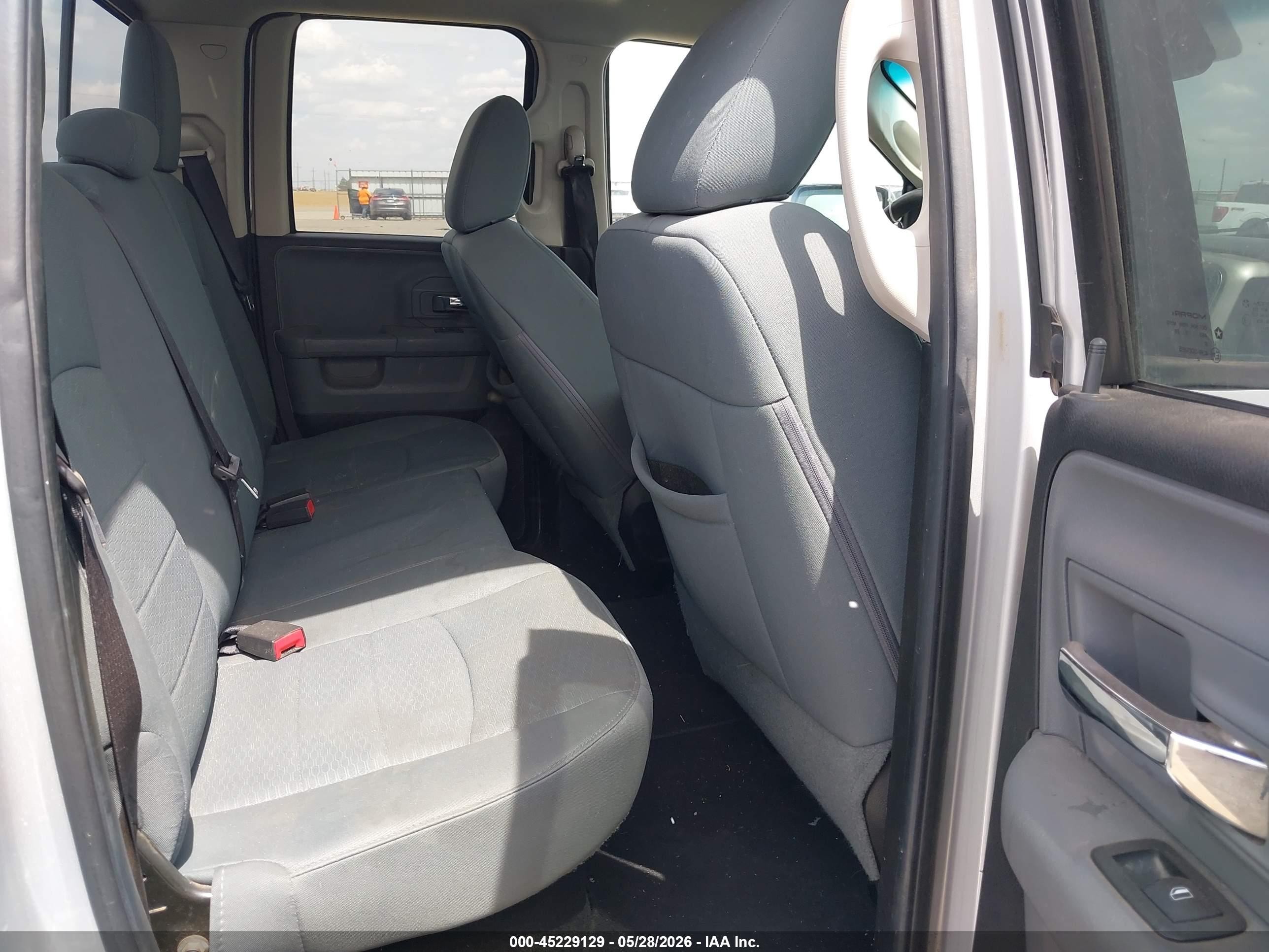 2013 Ram 1500 Slt Silver vin: 1C6RR6GPXDS633240