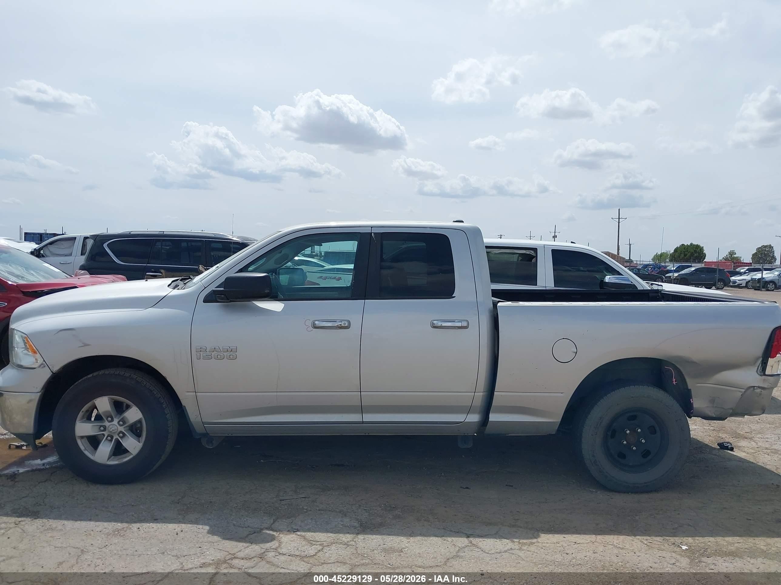 2013 Ram 1500 Slt Silver vin: 1C6RR6GPXDS633240