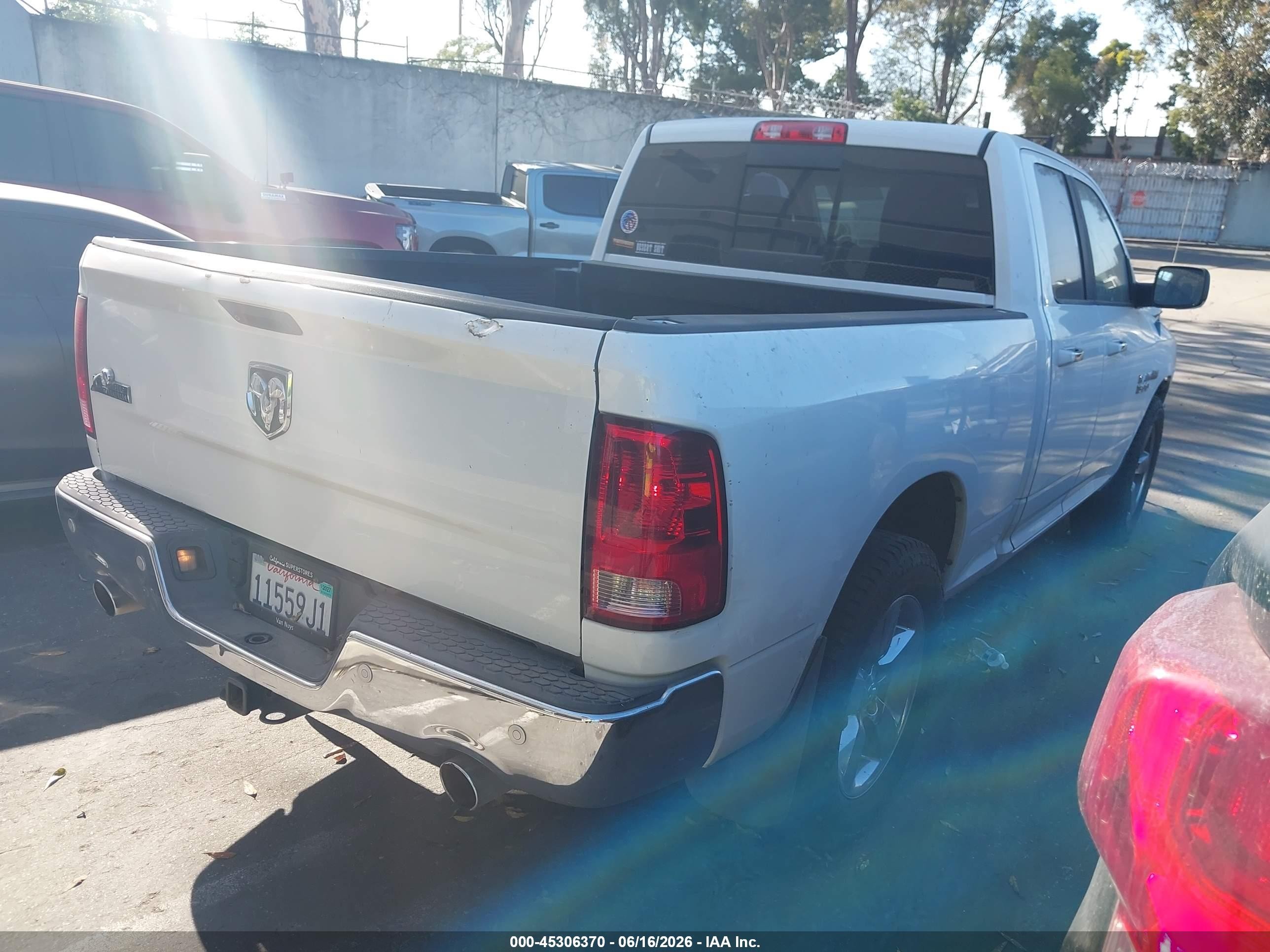 2014 Ram 1500 Big Horn White vin: 1C6RR6GT0ES154811