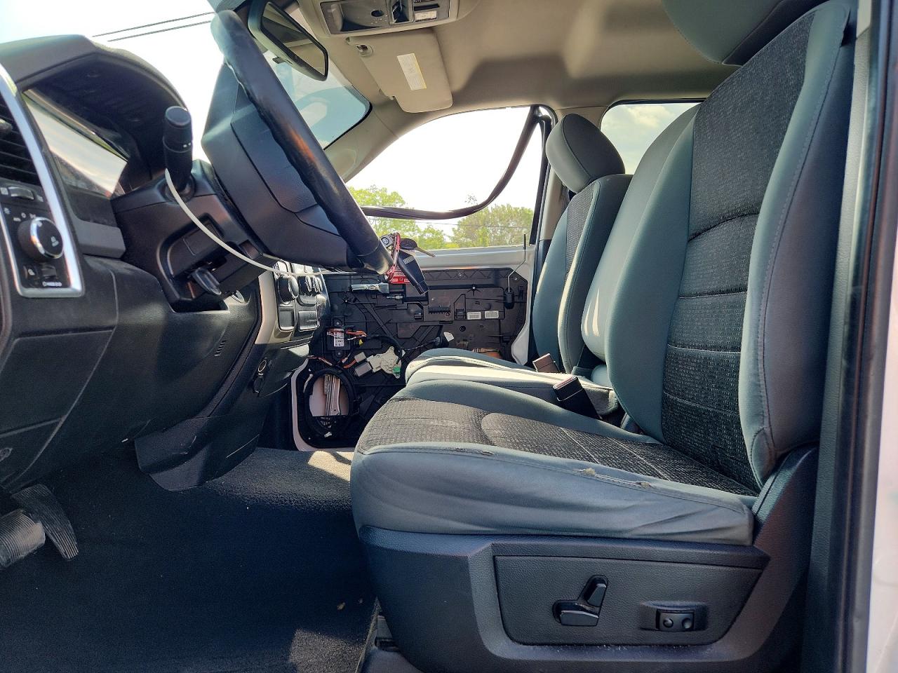 2014 Ram 1500 Slt White vin: 1C6RR6GT0ES364261