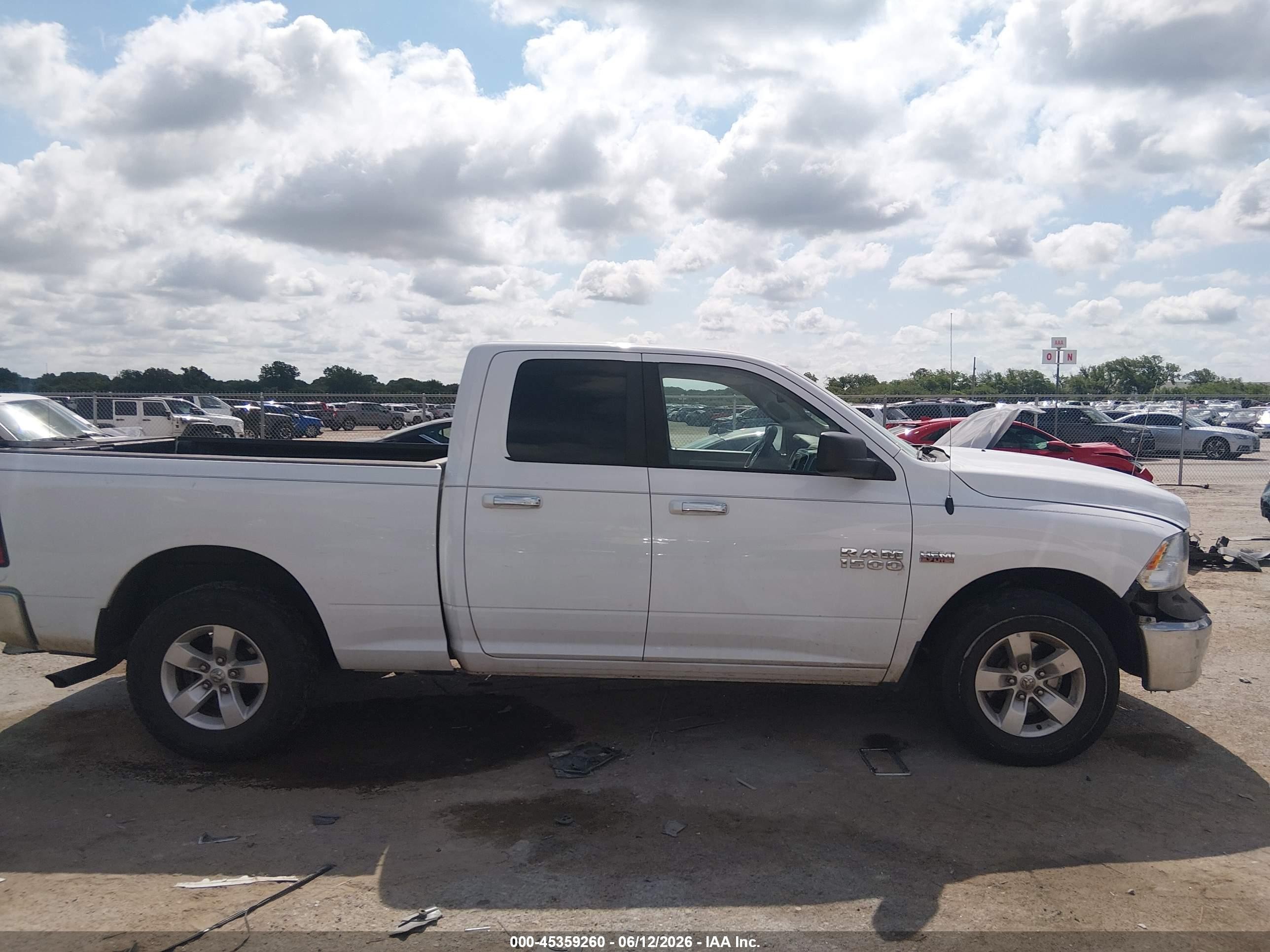 2015 Ram 1500 Slt Белый vin: 1C6RR6GT1FS607397