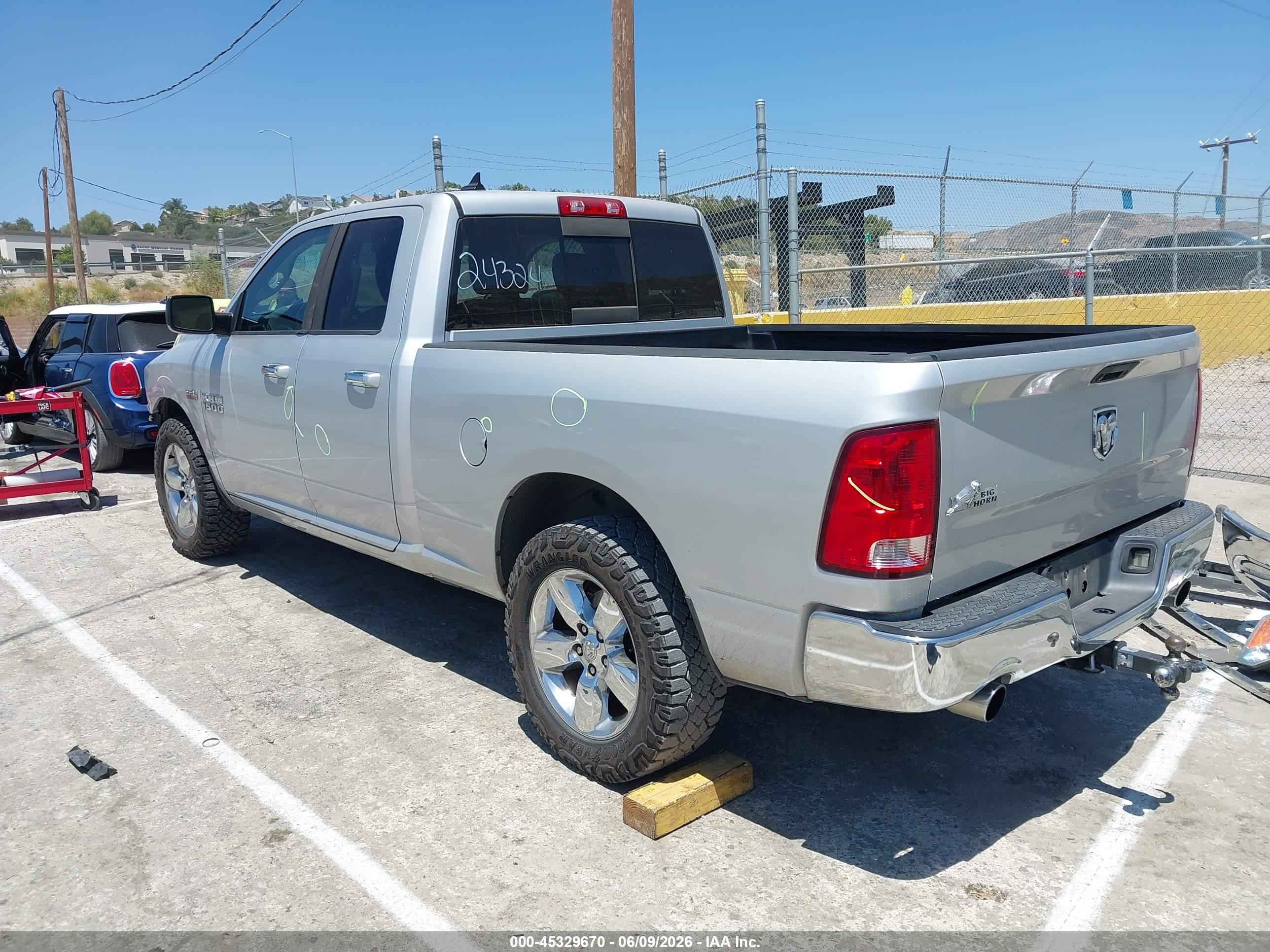 2014 Ram 1500 Big Horn Серебряный vin: 1C6RR6GT3ES135458