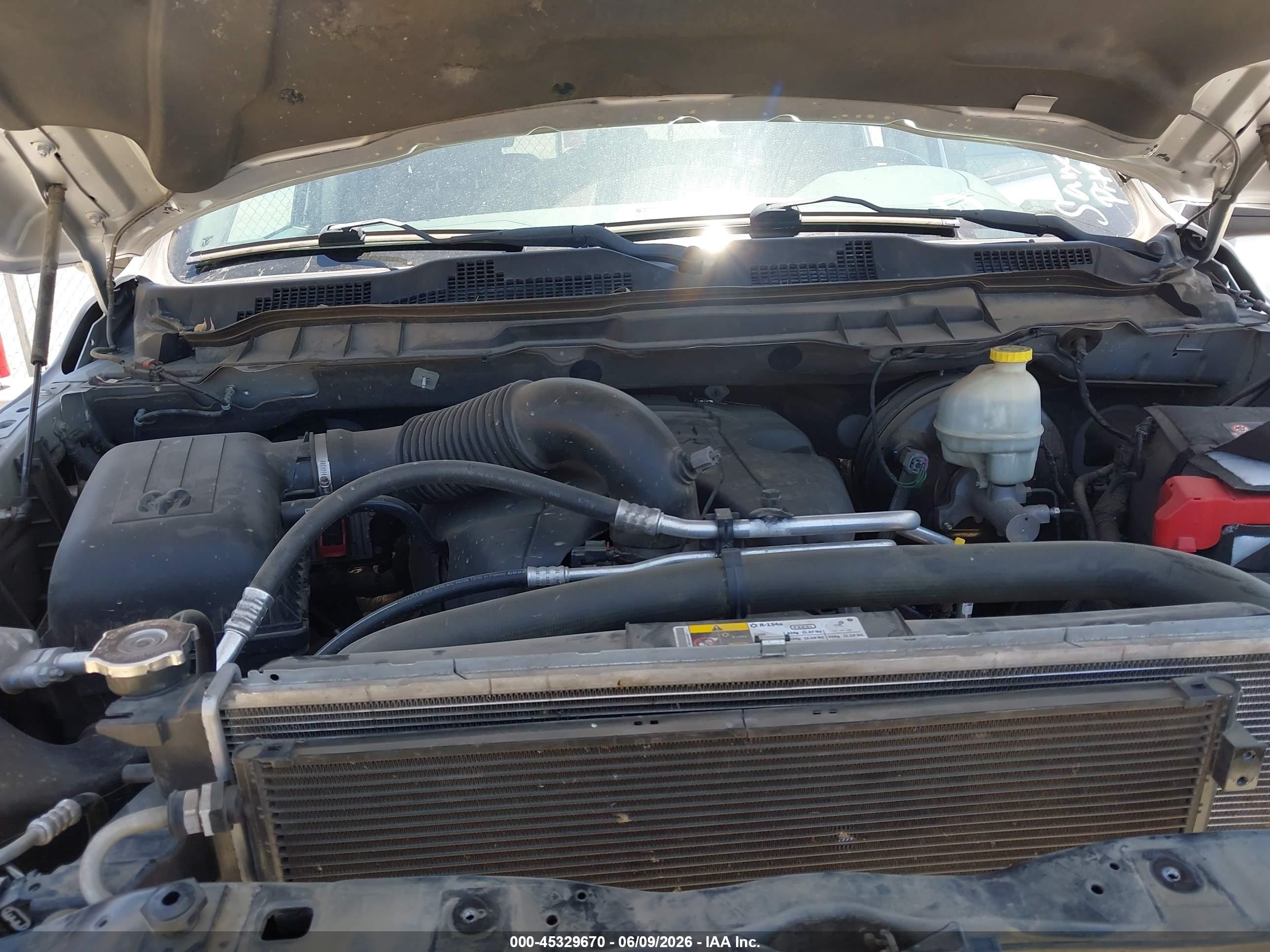 2014 Ram 1500 Big Horn Серебряный vin: 1C6RR6GT3ES135458