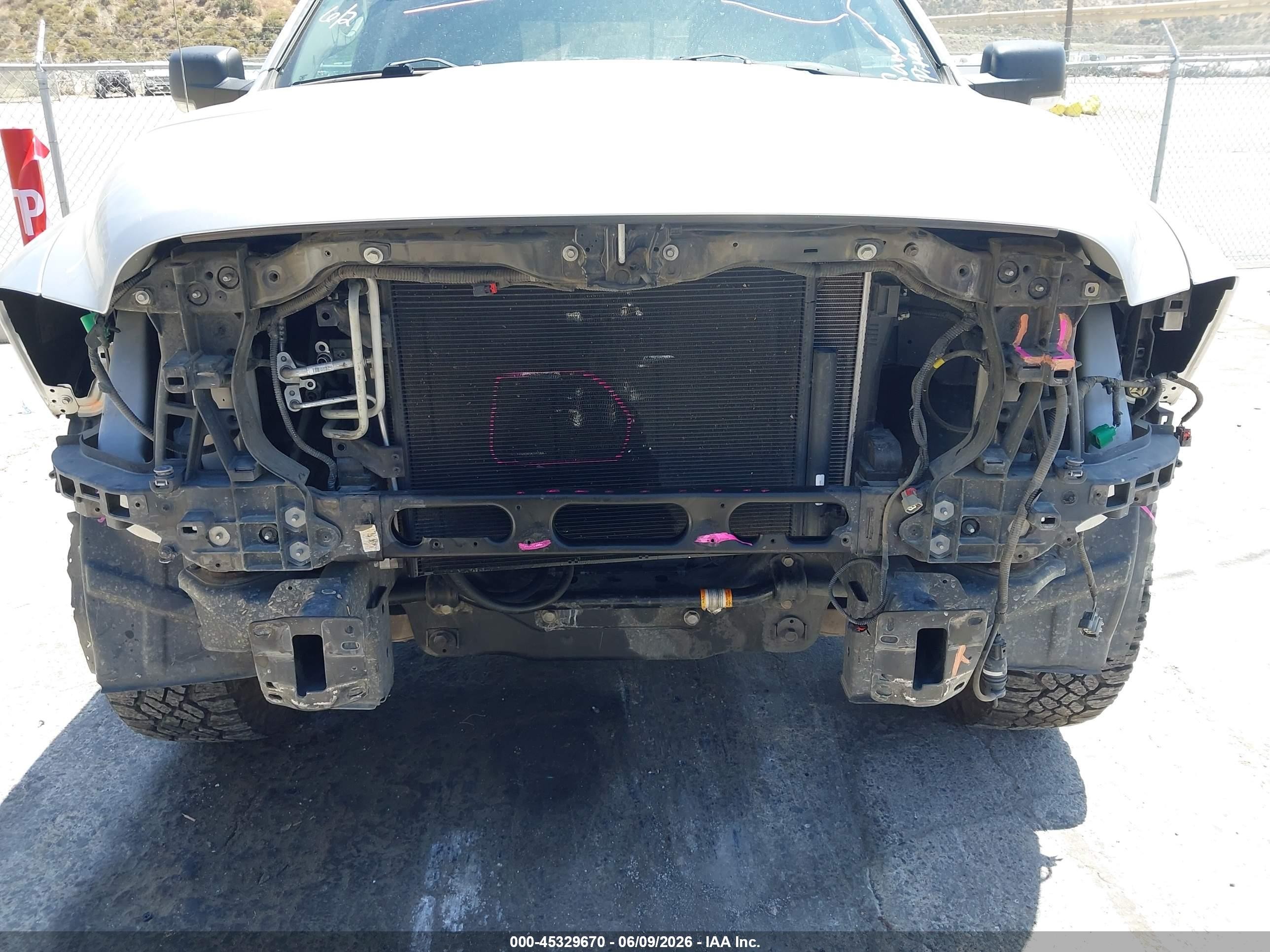 2014 Ram 1500 Big Horn Серебряный vin: 1C6RR6GT3ES135458