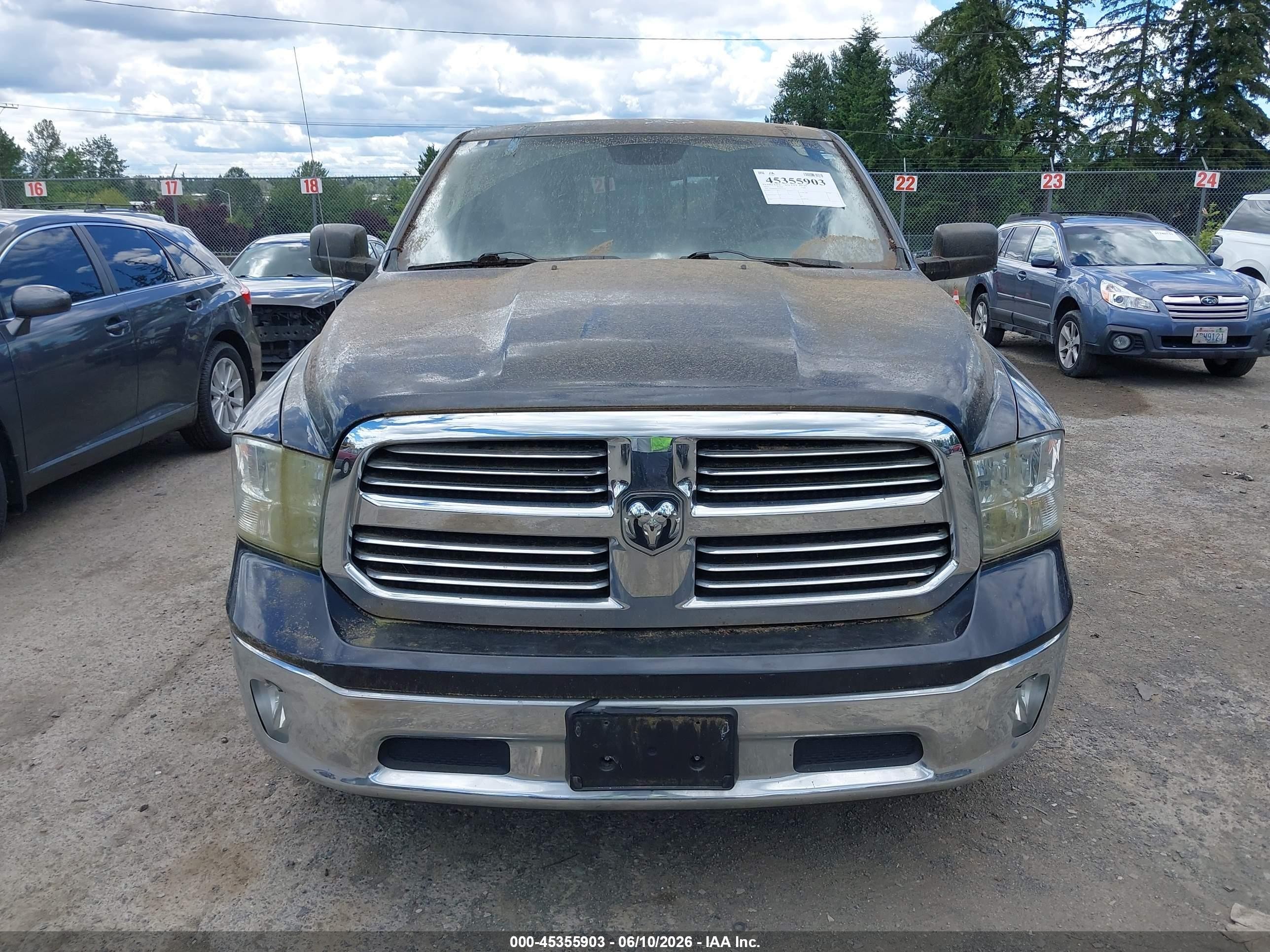 2015 Ram 1500 Gray vin: 1C6RR6GT3FS512274