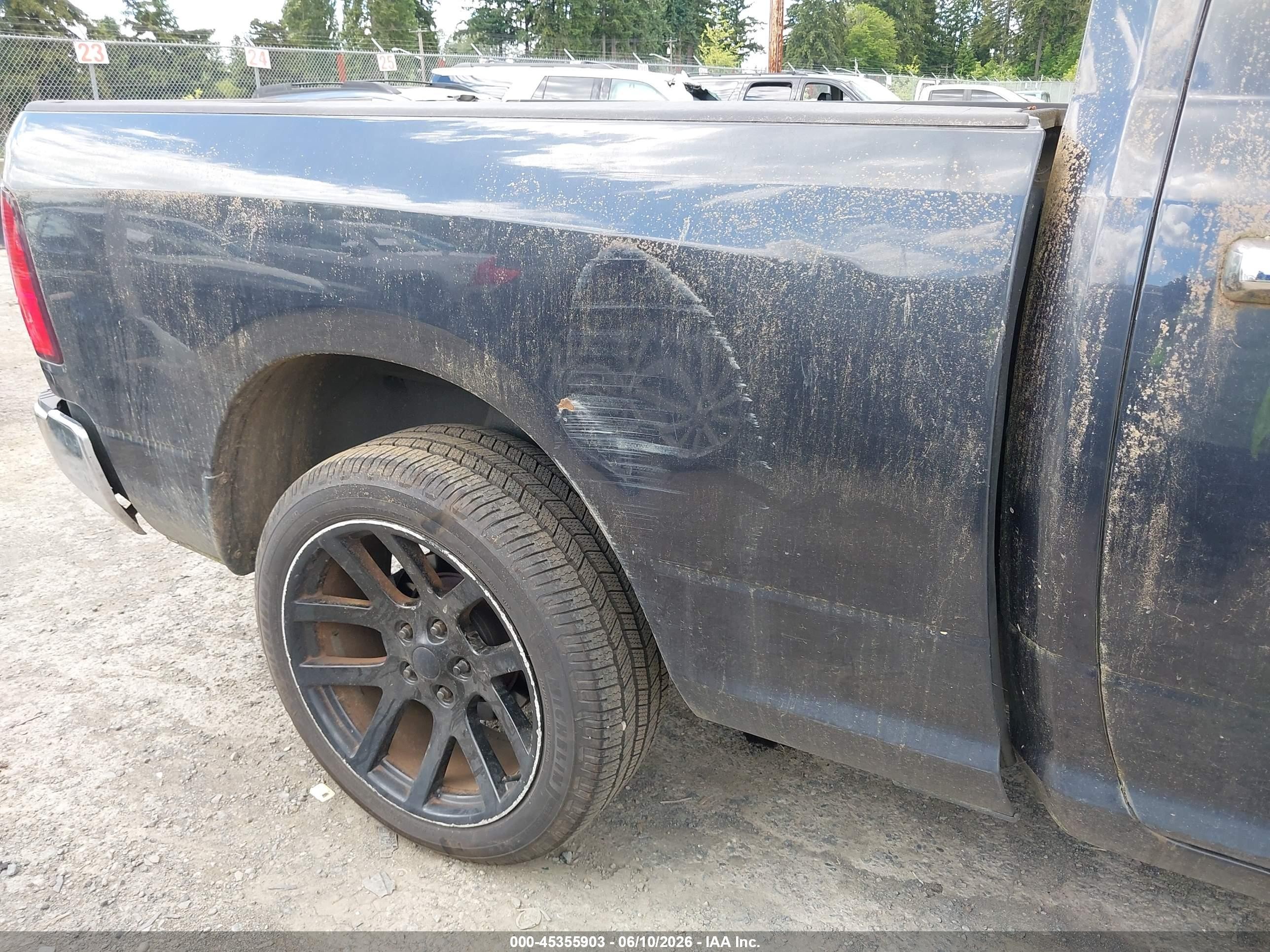 2015 Ram 1500 Gray vin: 1C6RR6GT3FS512274