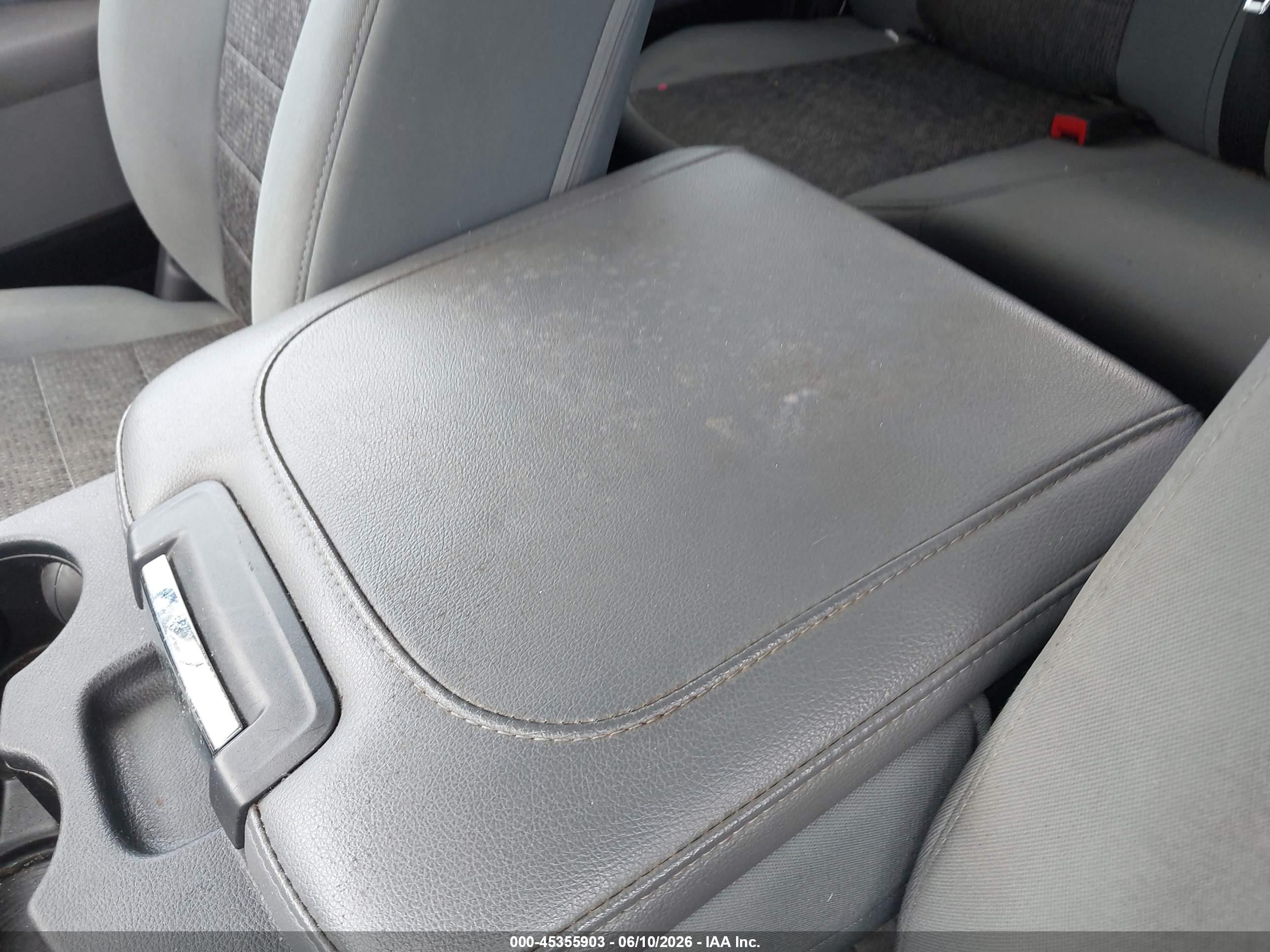 2015 Ram 1500 Gray vin: 1C6RR6GT3FS512274