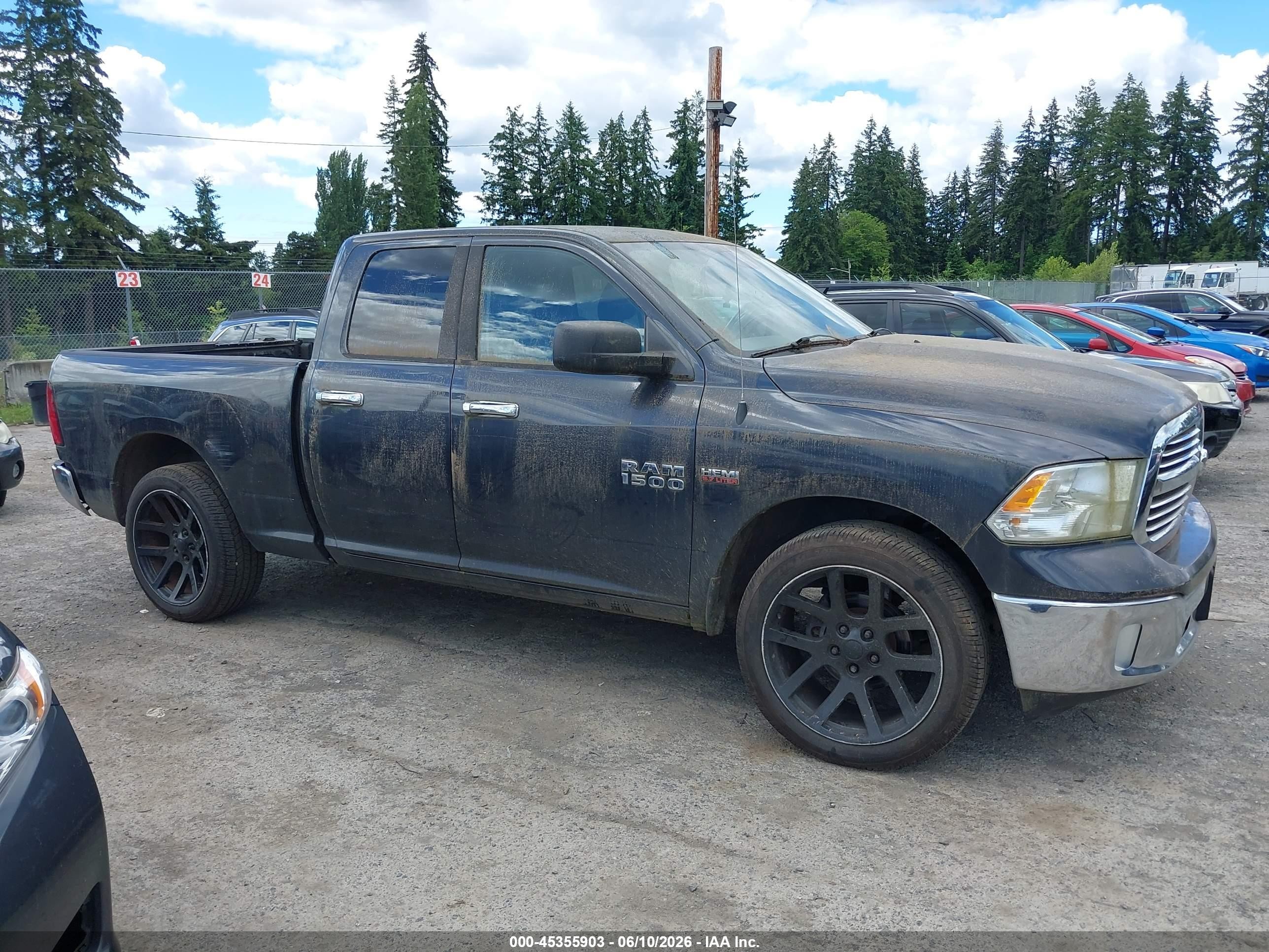 2015 Ram 1500 Gray vin: 1C6RR6GT3FS512274