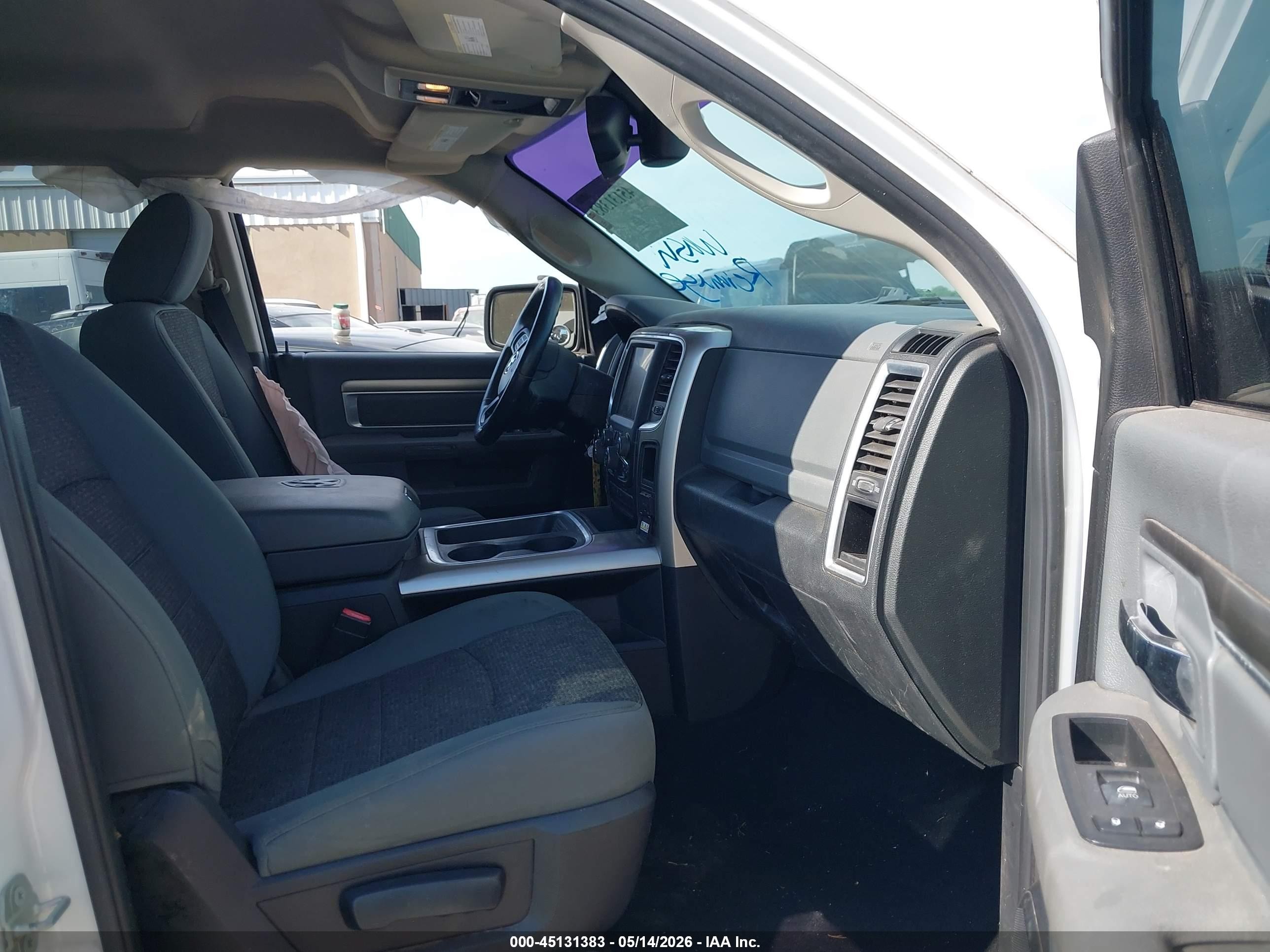 2015 Ram 1500 Big Horn White vin: 1C6RR6GT3FS784842