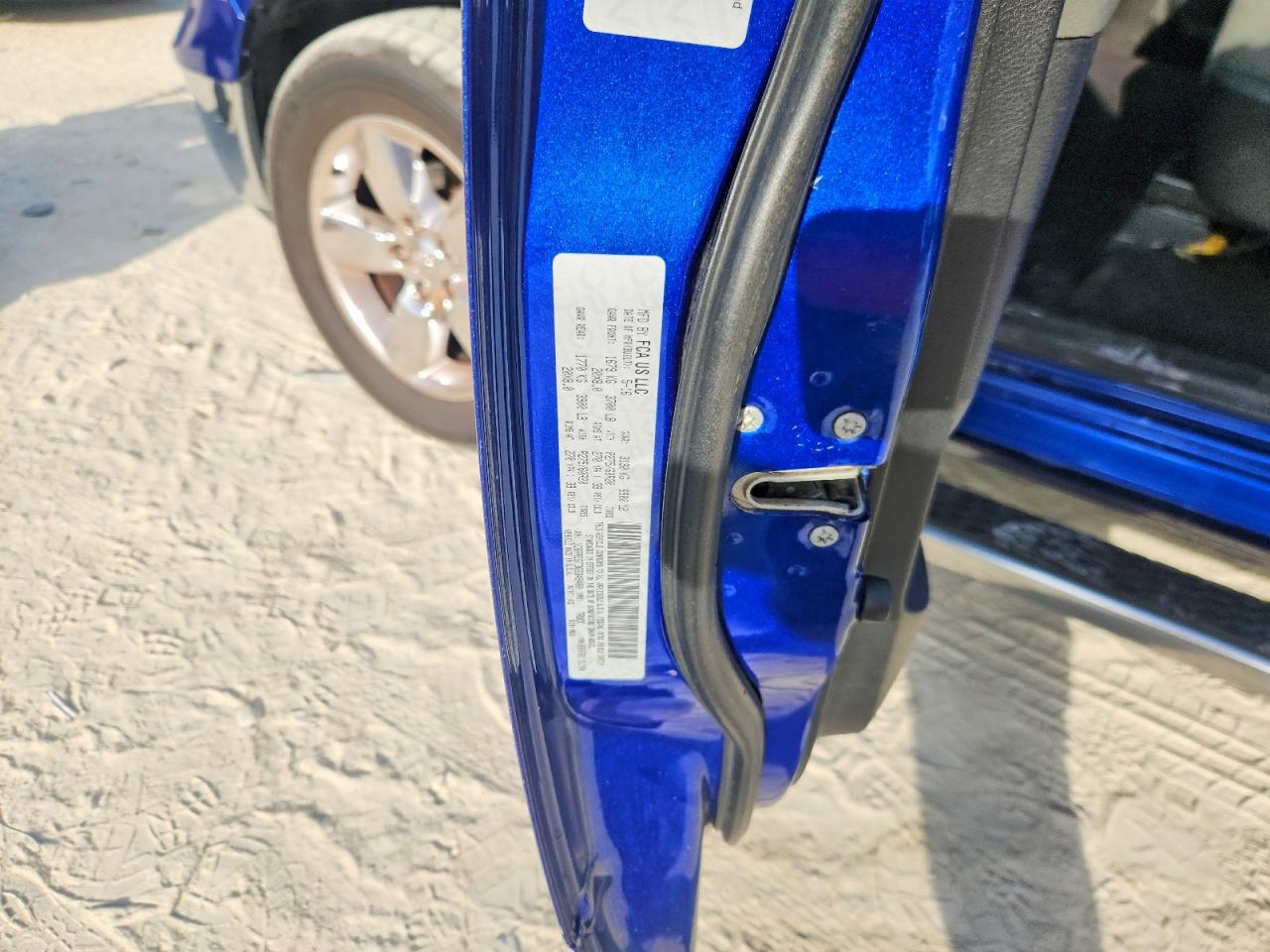 2016 Ram 1500 Slt Blue vin: 1C6RR6GT3GS348400