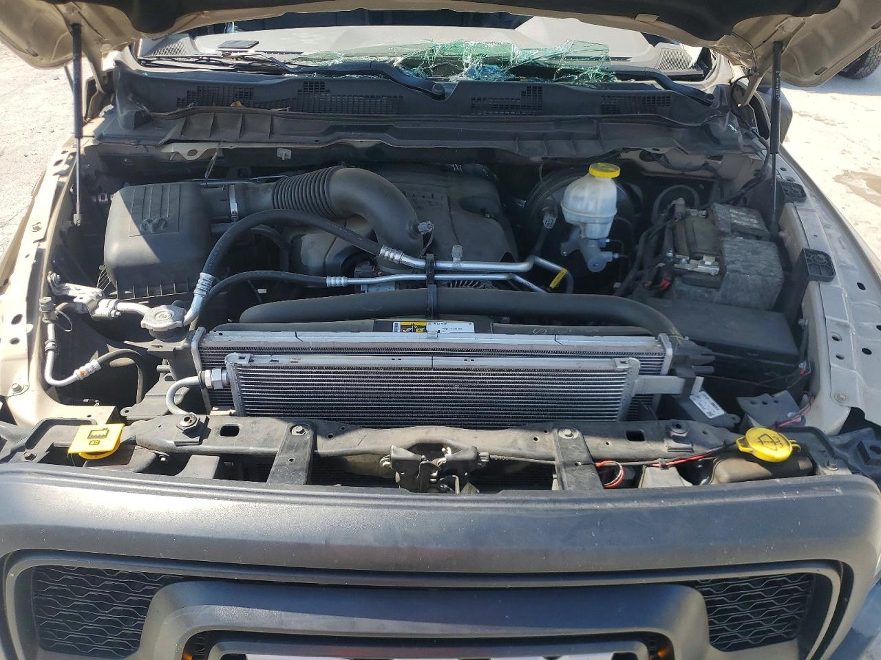 2019 Ram 1500 Classic Slt Beige vin: 1C6RR6GT4KS733974