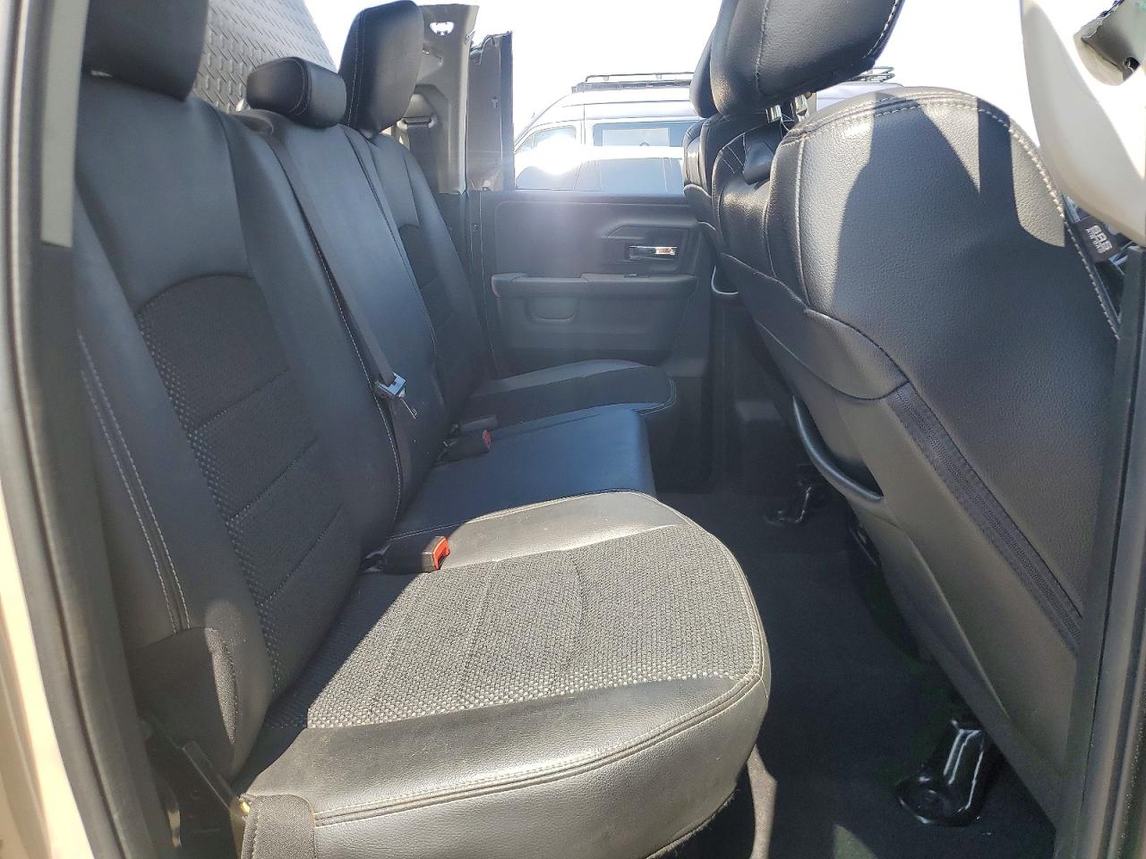 2019 Ram 1500 Classic Slt Beige vin: 1C6RR6GT4KS733974