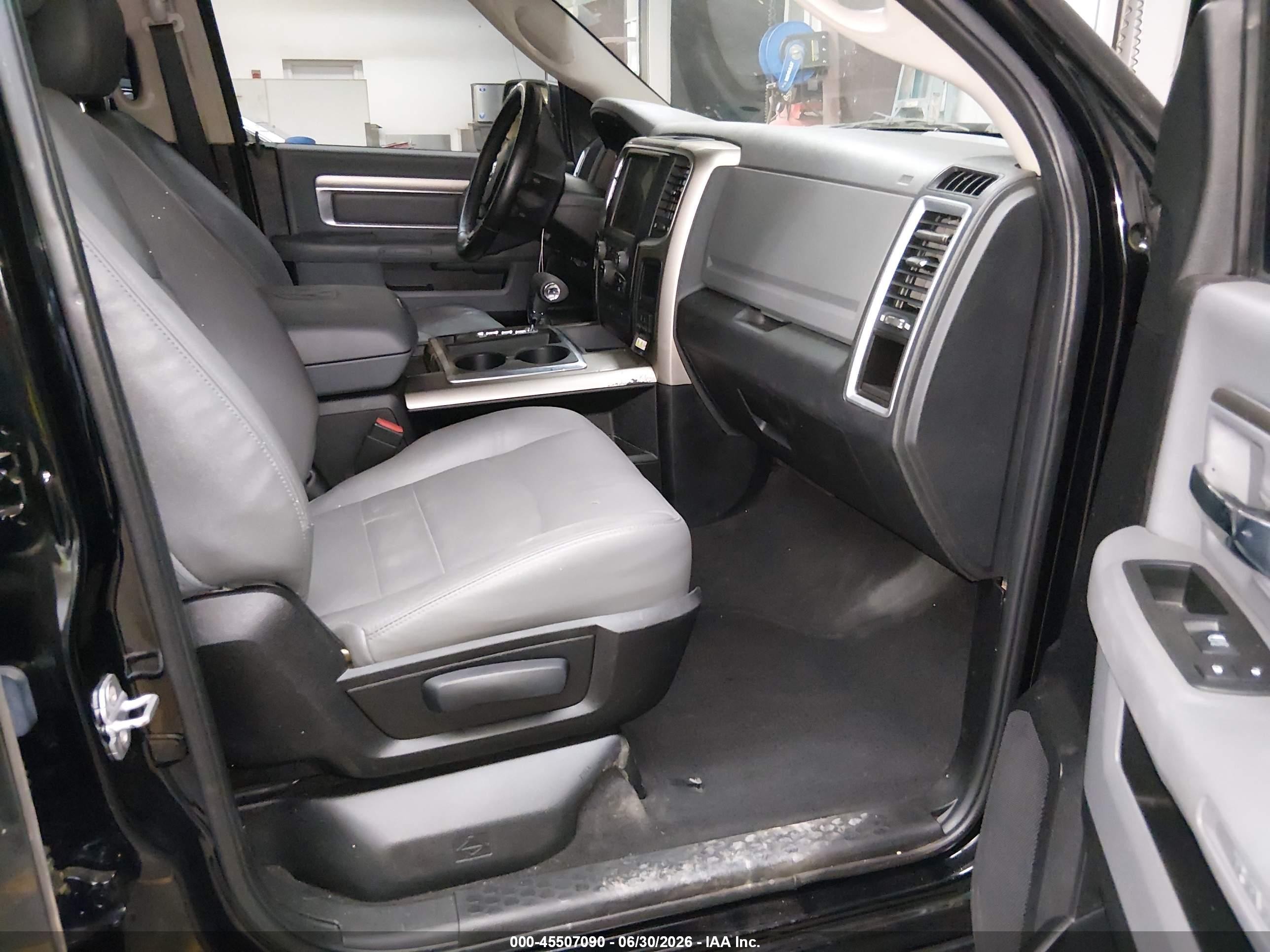 2013 Ram 1500 Big Horn Black vin: 1C6RR6GT5DS633949