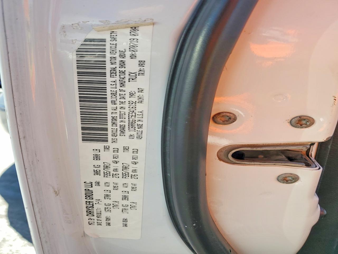 2014 Ram 1500 Slt White vin: 1C6RR6GT5ES416192
