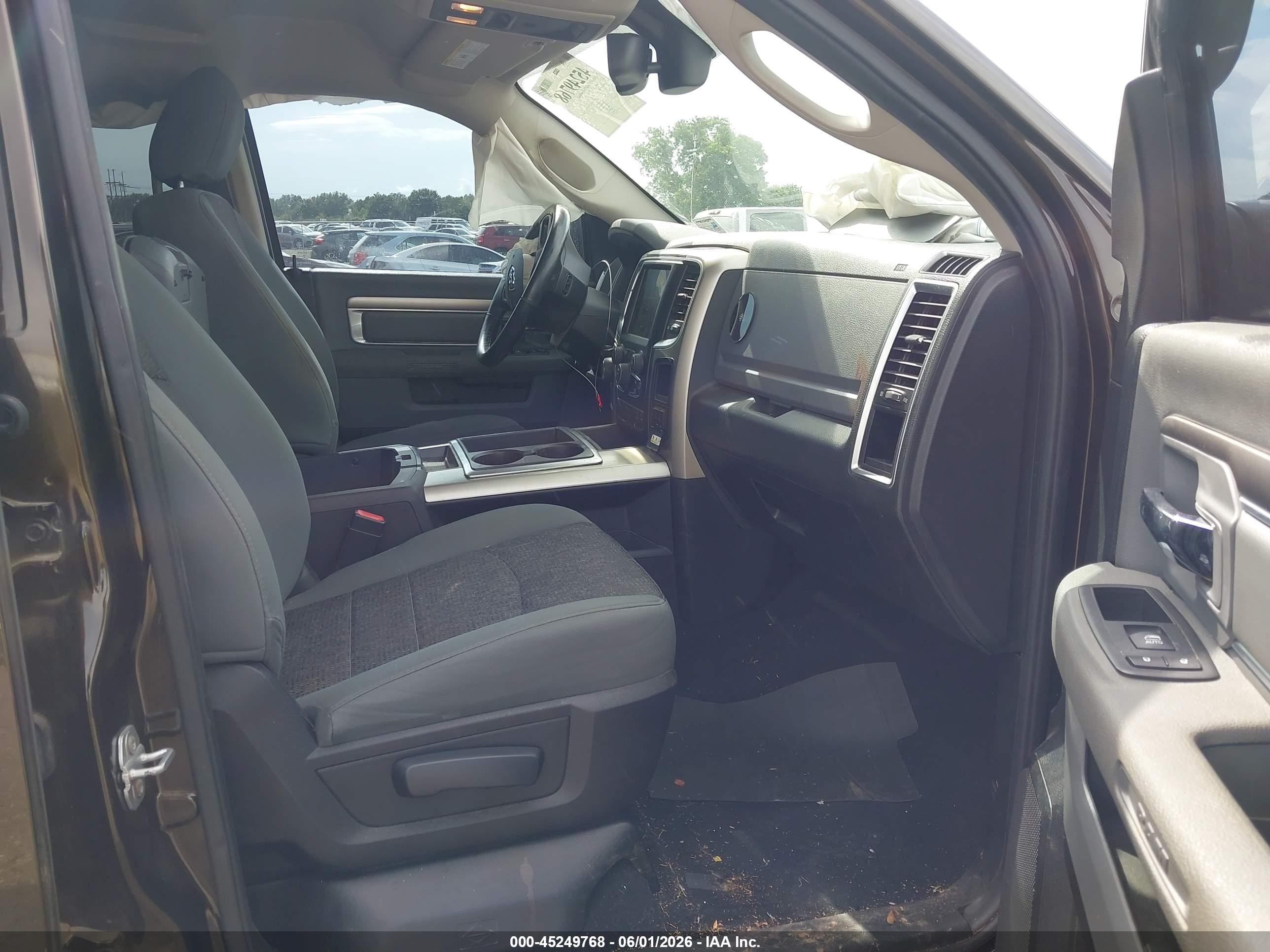 2014 Ram 1500 Big Horn Brown vin: 1C6RR6GT5ES458622
