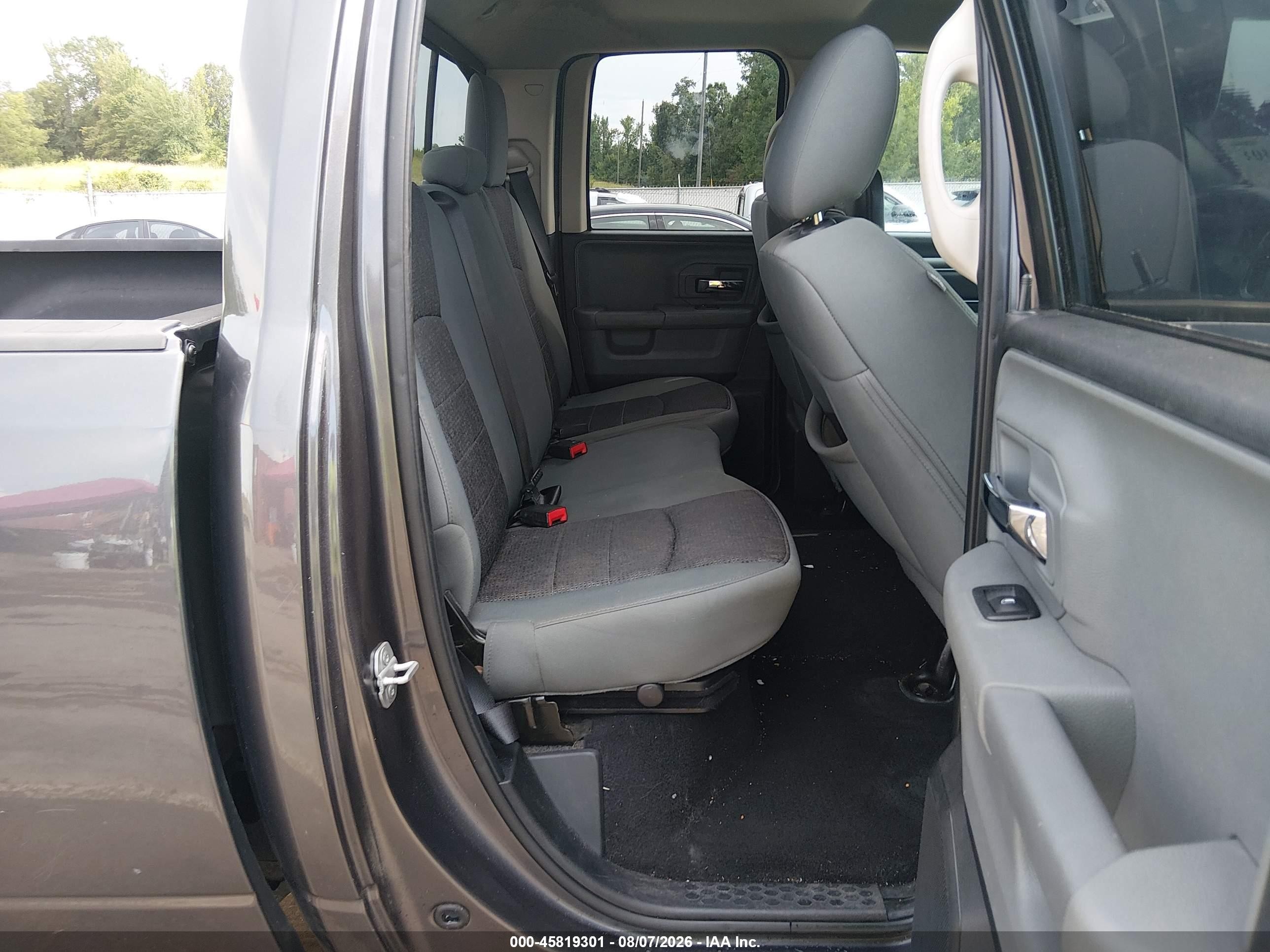 2015 Ram 1500 Big Horn Gray vin: 1C6RR6GT5FS577529