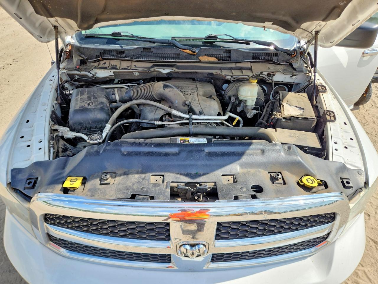 2014 Ram 1500 Slt White vin: 1C6RR6GT6ES253438