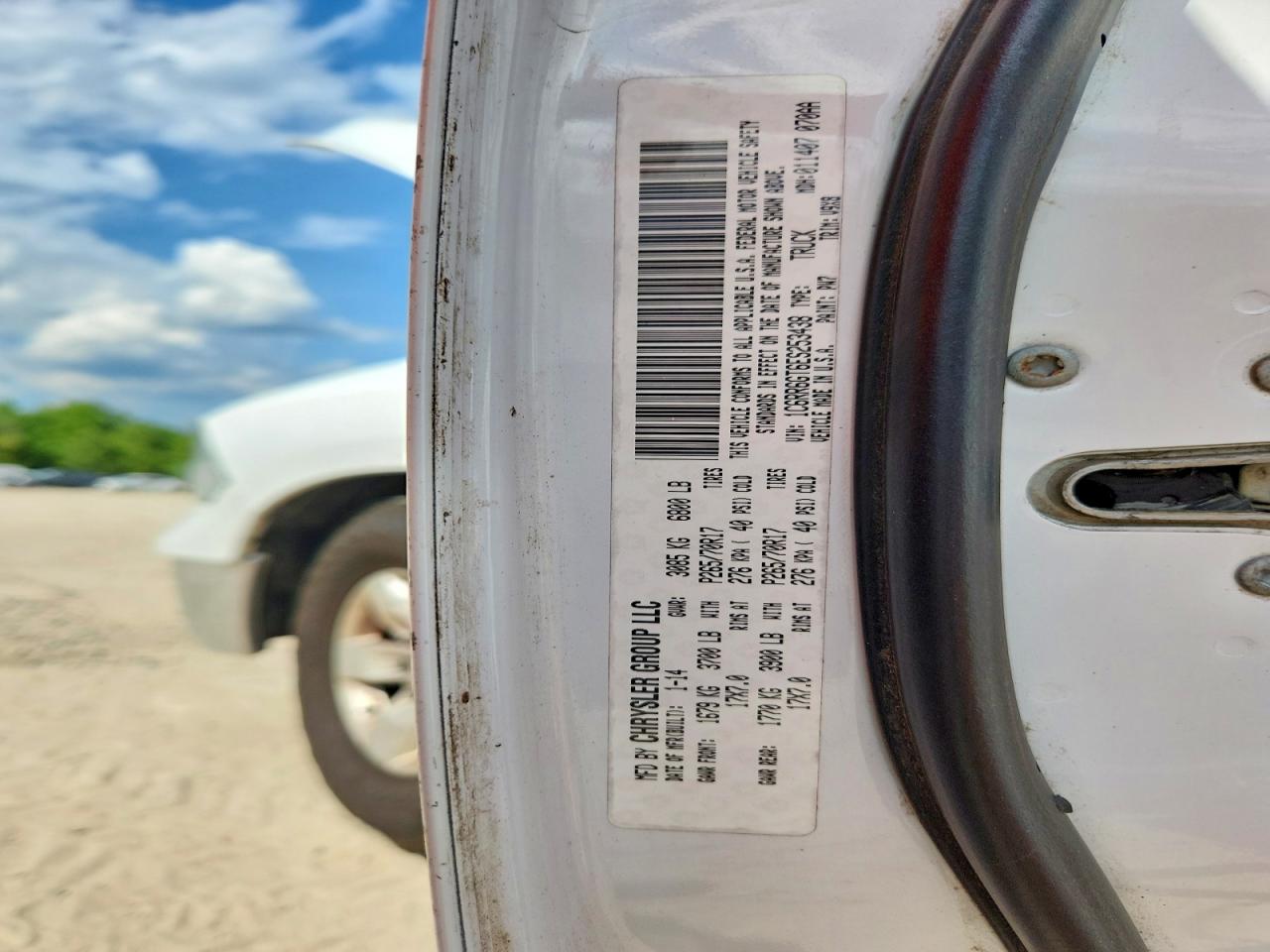 2014 Ram 1500 Slt White vin: 1C6RR6GT6ES253438