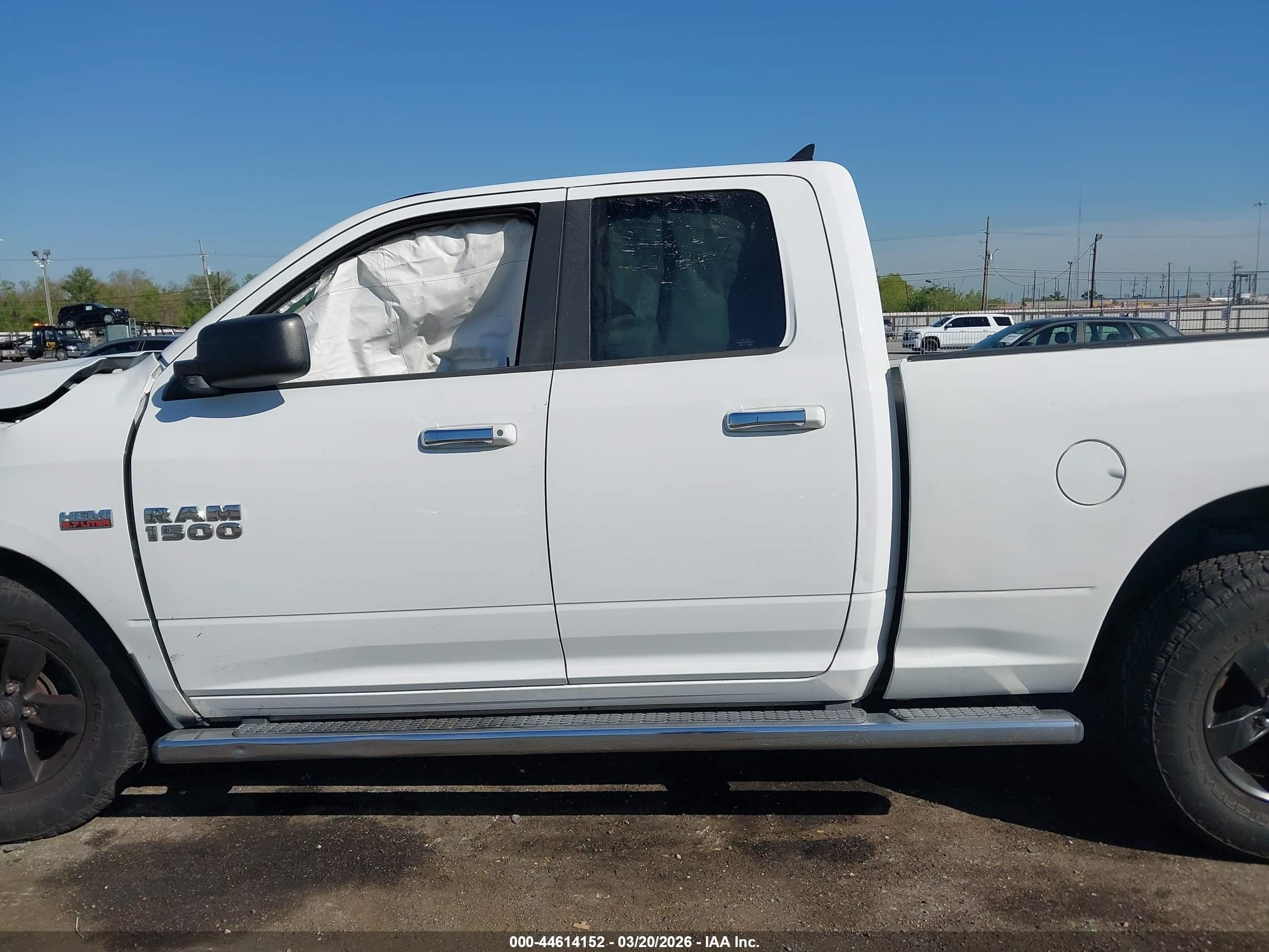 2015 Ram 1500 Lone Star Белый vin: 1C6RR6GT6FS582111