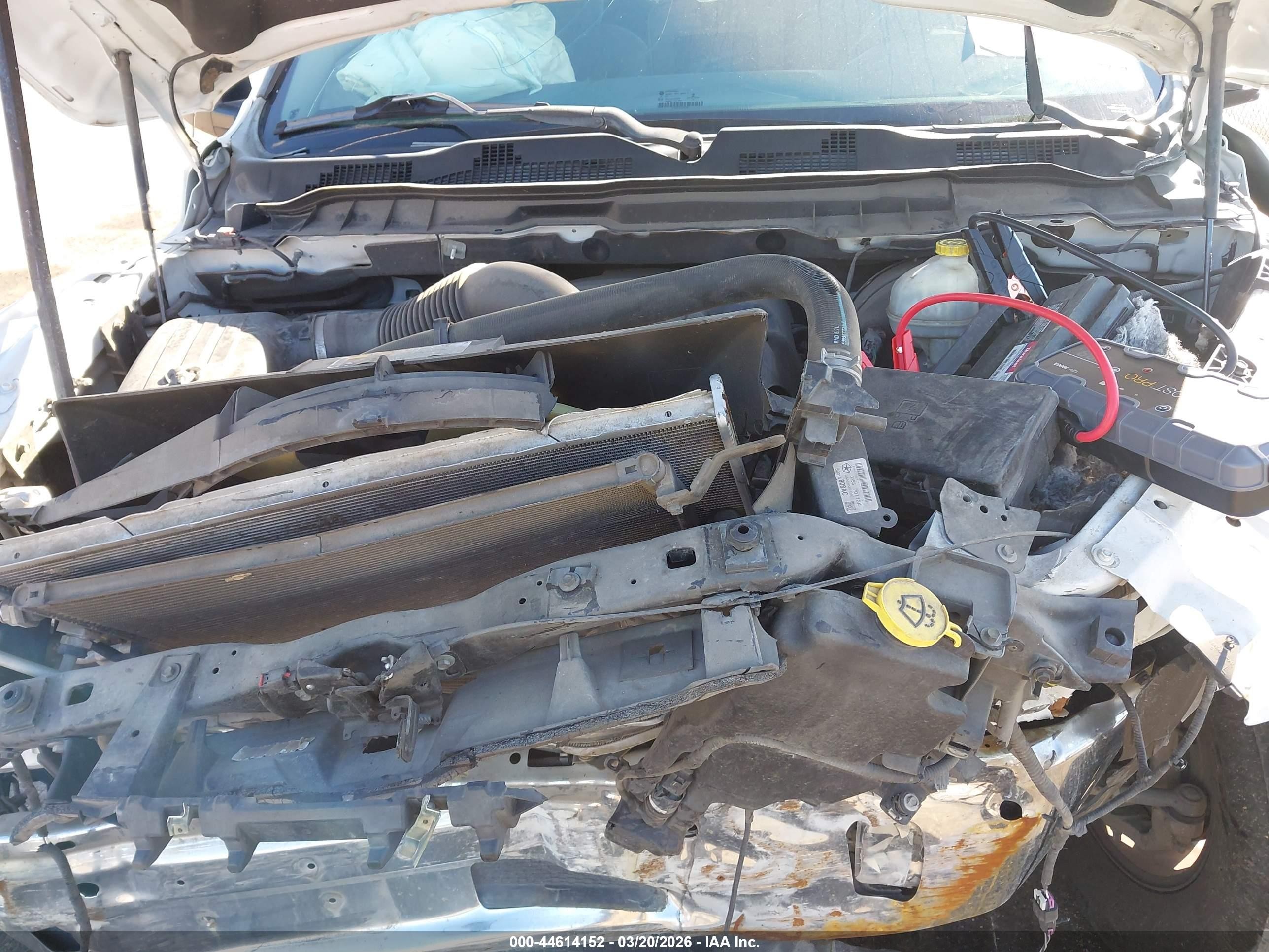 2015 Ram 1500 Lone Star Белый vin: 1C6RR6GT6FS582111