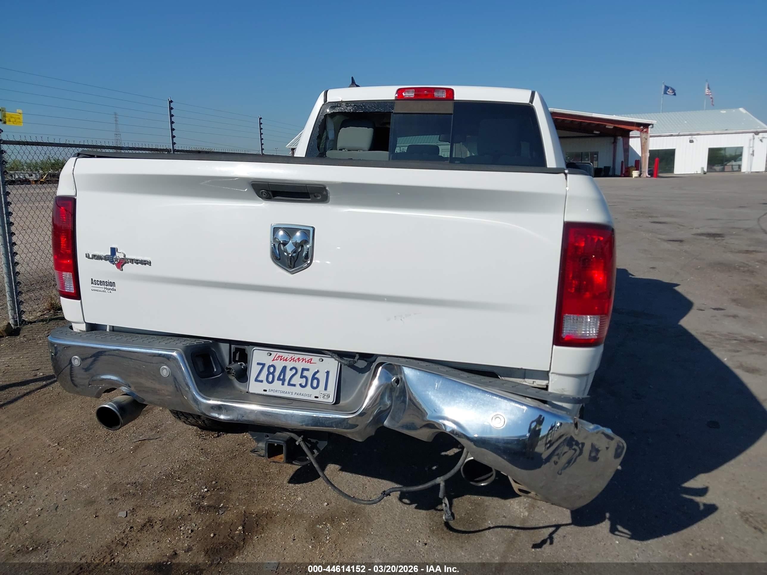 2015 Ram 1500 Lone Star Белый vin: 1C6RR6GT6FS582111