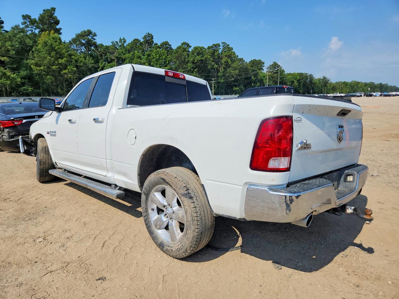 2015 Ram 1500 Slt White vin: 1C6RR6GT6FS675114